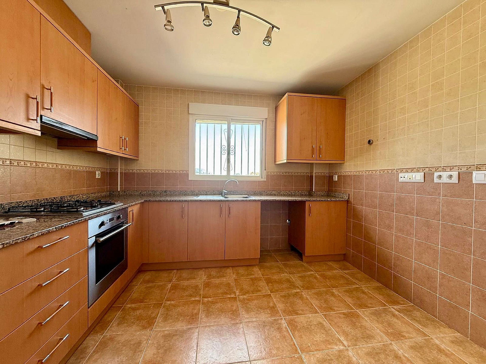 Resale - 3 Bedroom 2 Bathroom Villa in Cañada del Trigo -  - Murcia