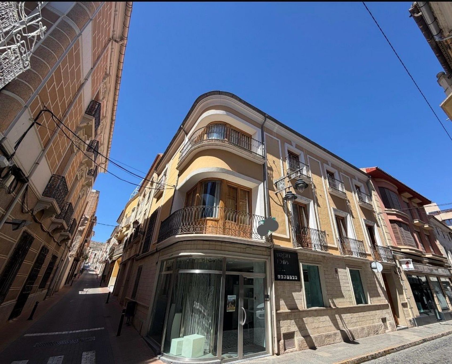 Resale - 4 Bedroom 4 Bathroom Apartment in Jumilla -  - Murcia