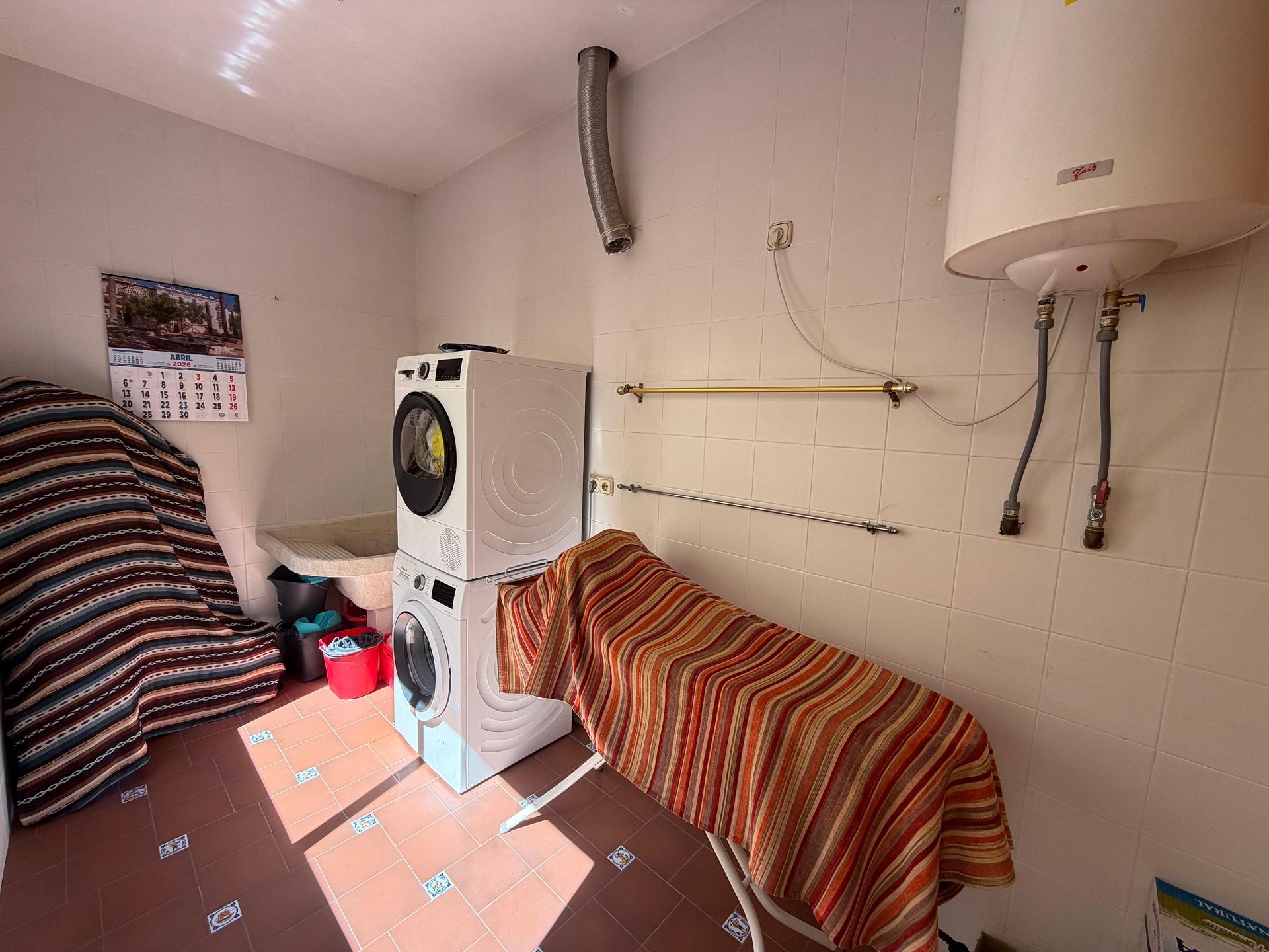 Resale - 4 Bedroom 4 Bathroom Apartment in Jumilla -  - Murcia