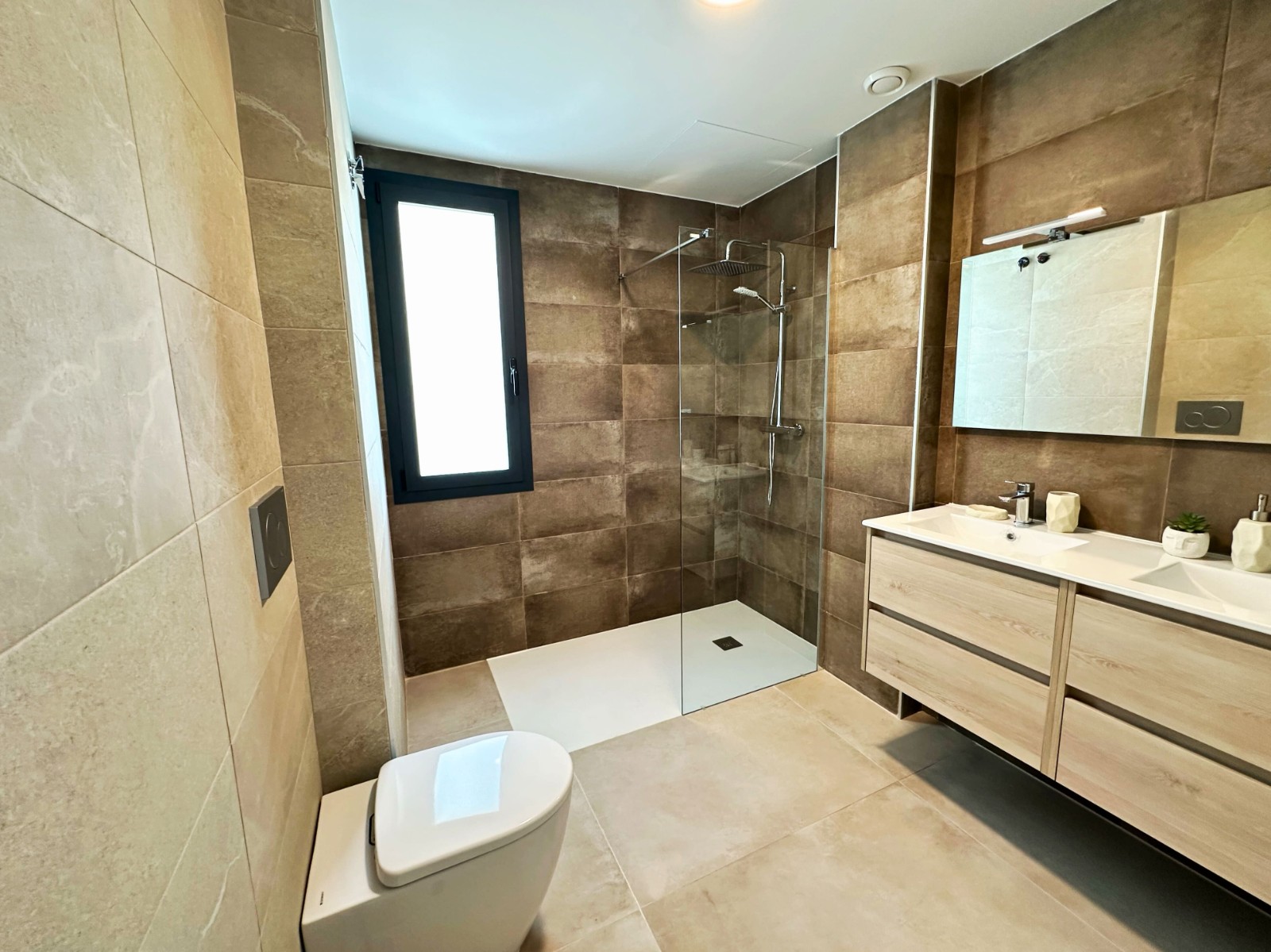 Resale - 3 Bedroom 2 Bathroom Villa in Dolores -  - Alicante