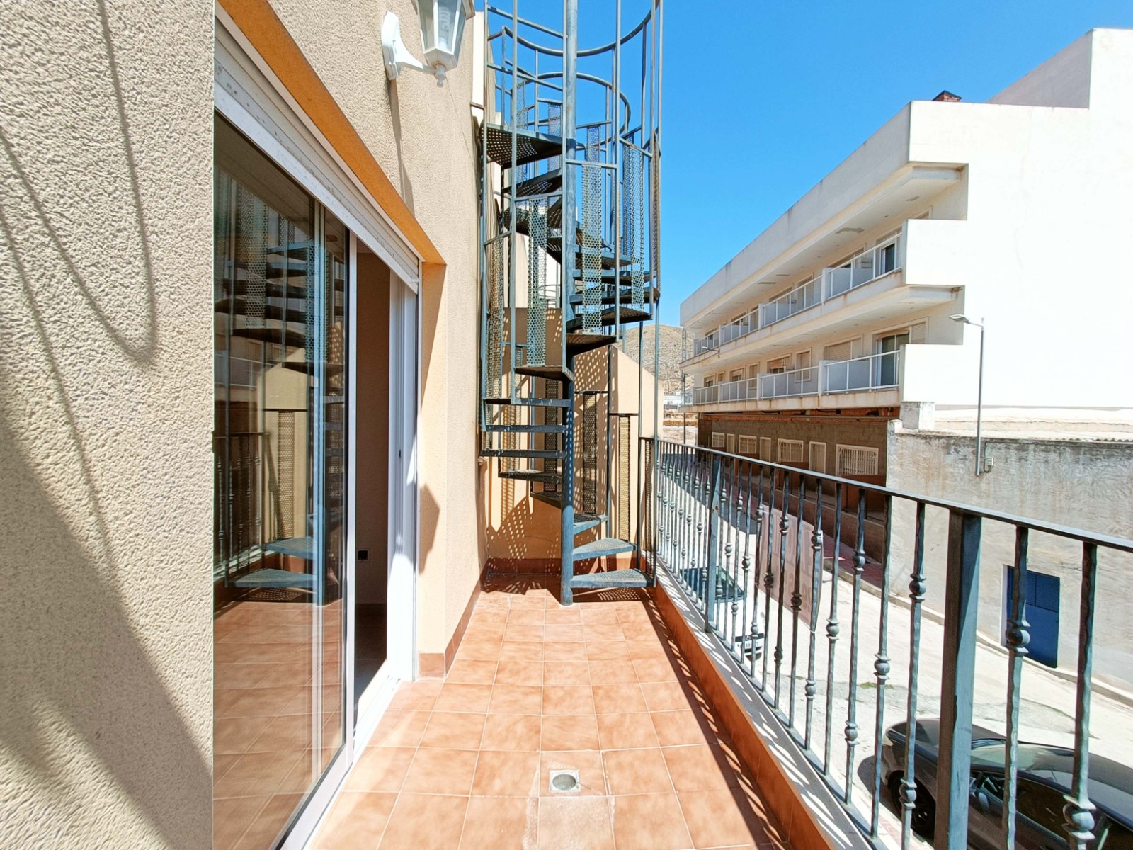 Resale - 3 Bedroom 2 Bathroom Apartment in Hondón de los Frailes -  - Alicante