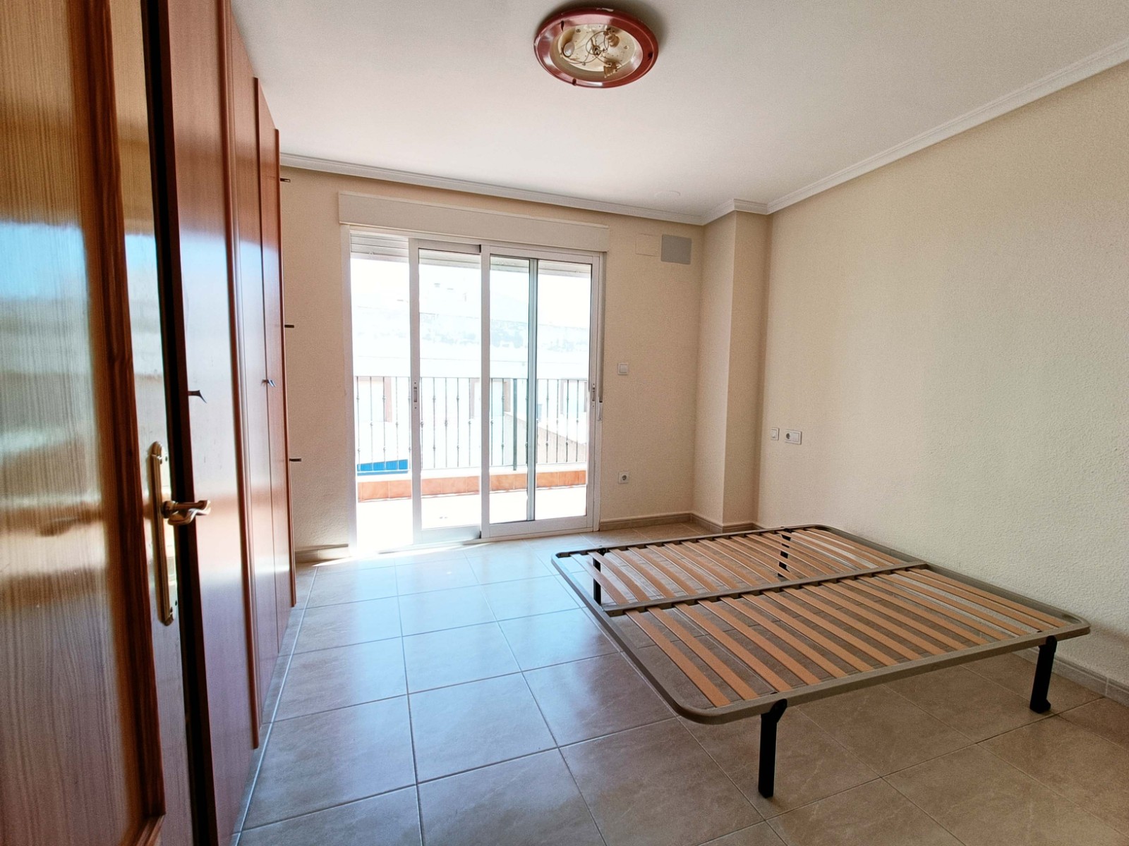 Resale - 3 Bedroom 2 Bathroom Apartment in Hondón de los Frailes -  - Alicante