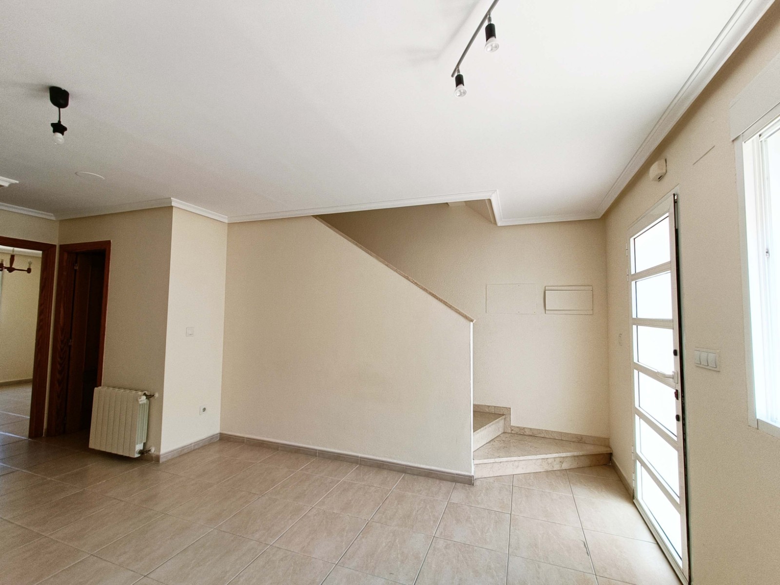 Resale - 3 Bedroom 2 Bathroom Apartment in Hondón de los Frailes -  - Alicante
