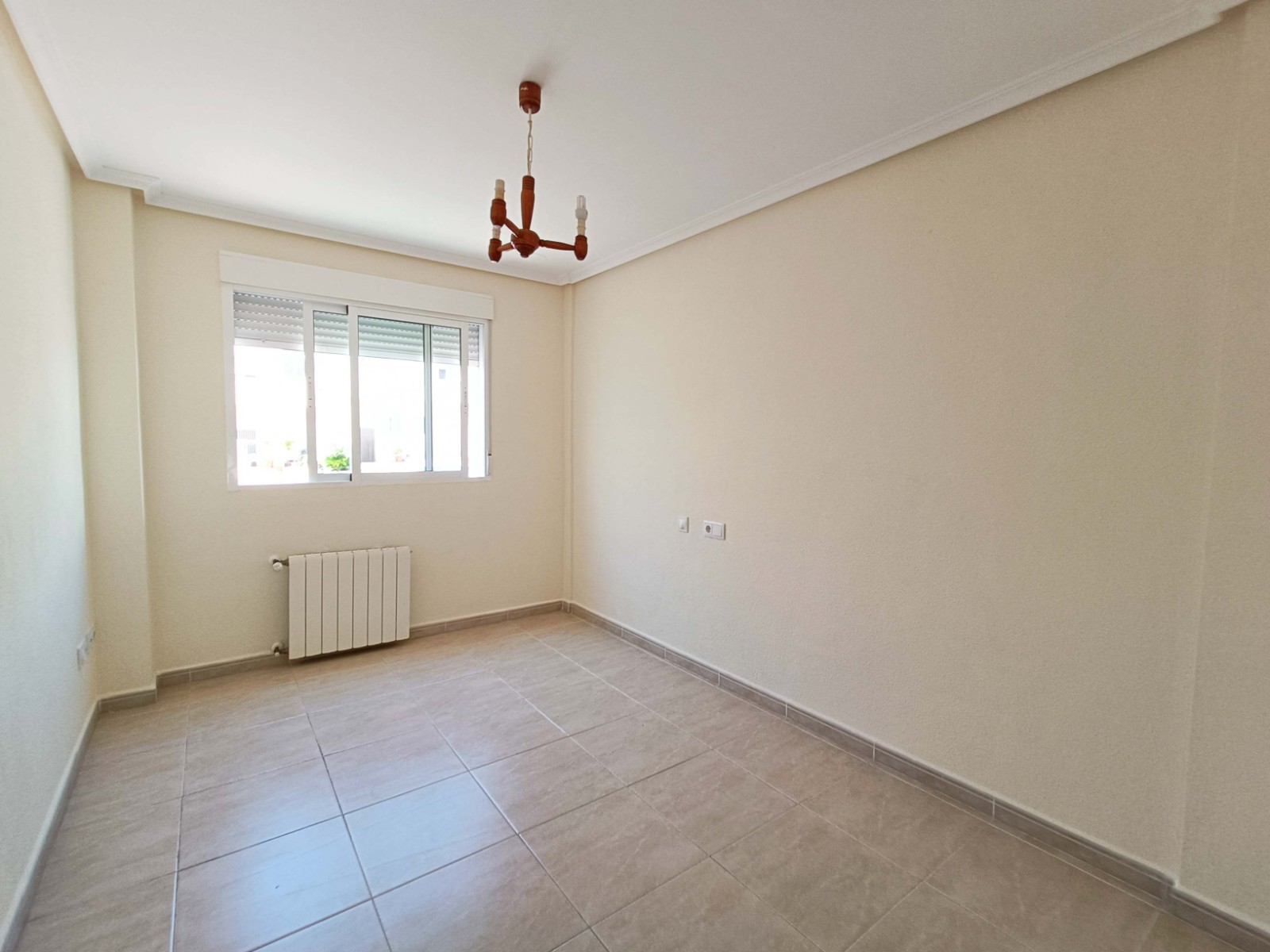 Resale - 3 Bedroom 2 Bathroom Apartment in Hondón de los Frailes -  - Alicante