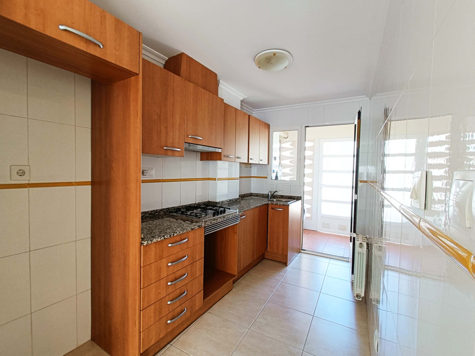 Resale - 3 Bedroom 2 Bathroom Apartment in Hondón de los Frailes -  - Alicante