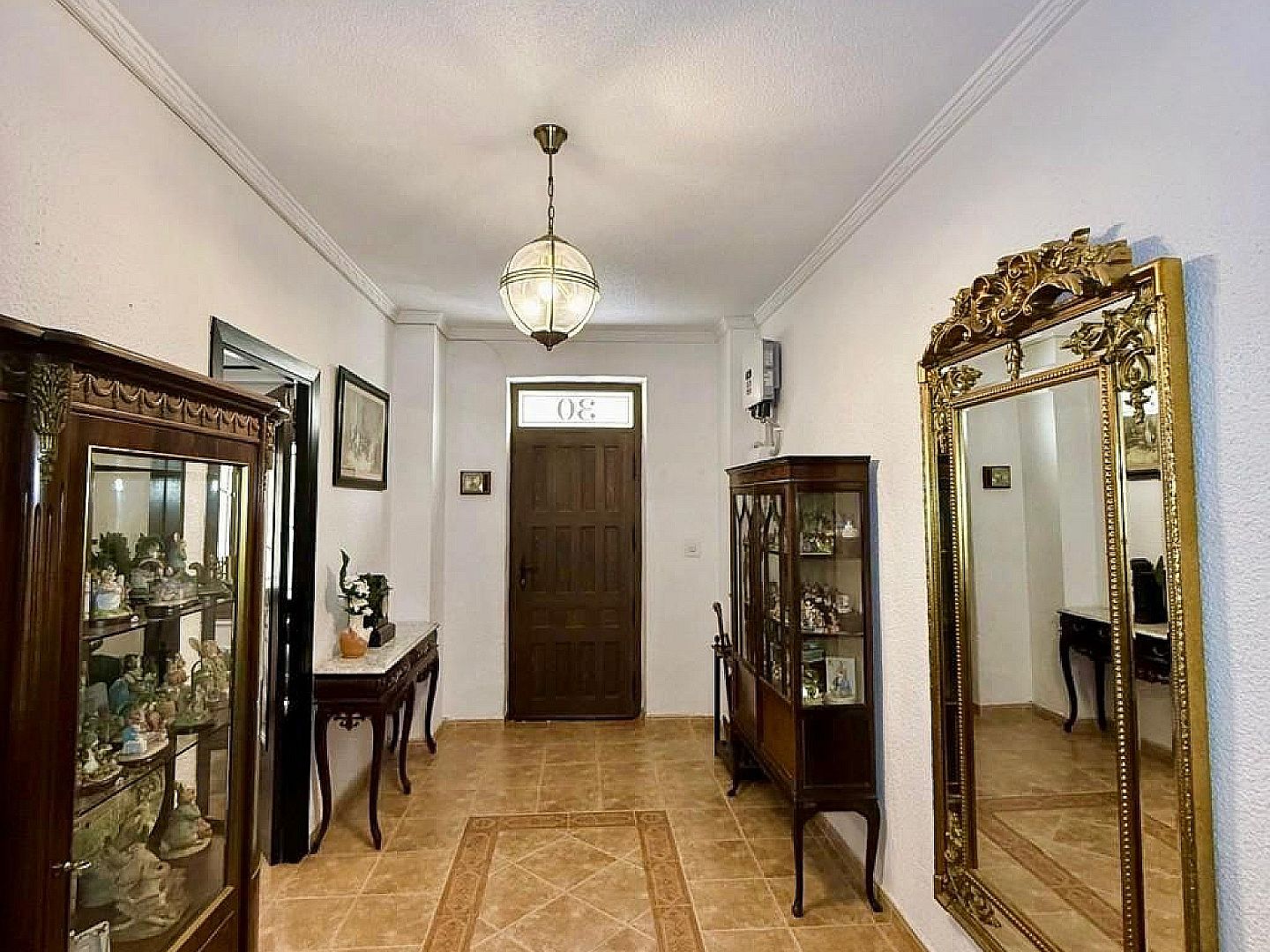 6 Bedroom 3 Bathroom Townhouse in Pinoso