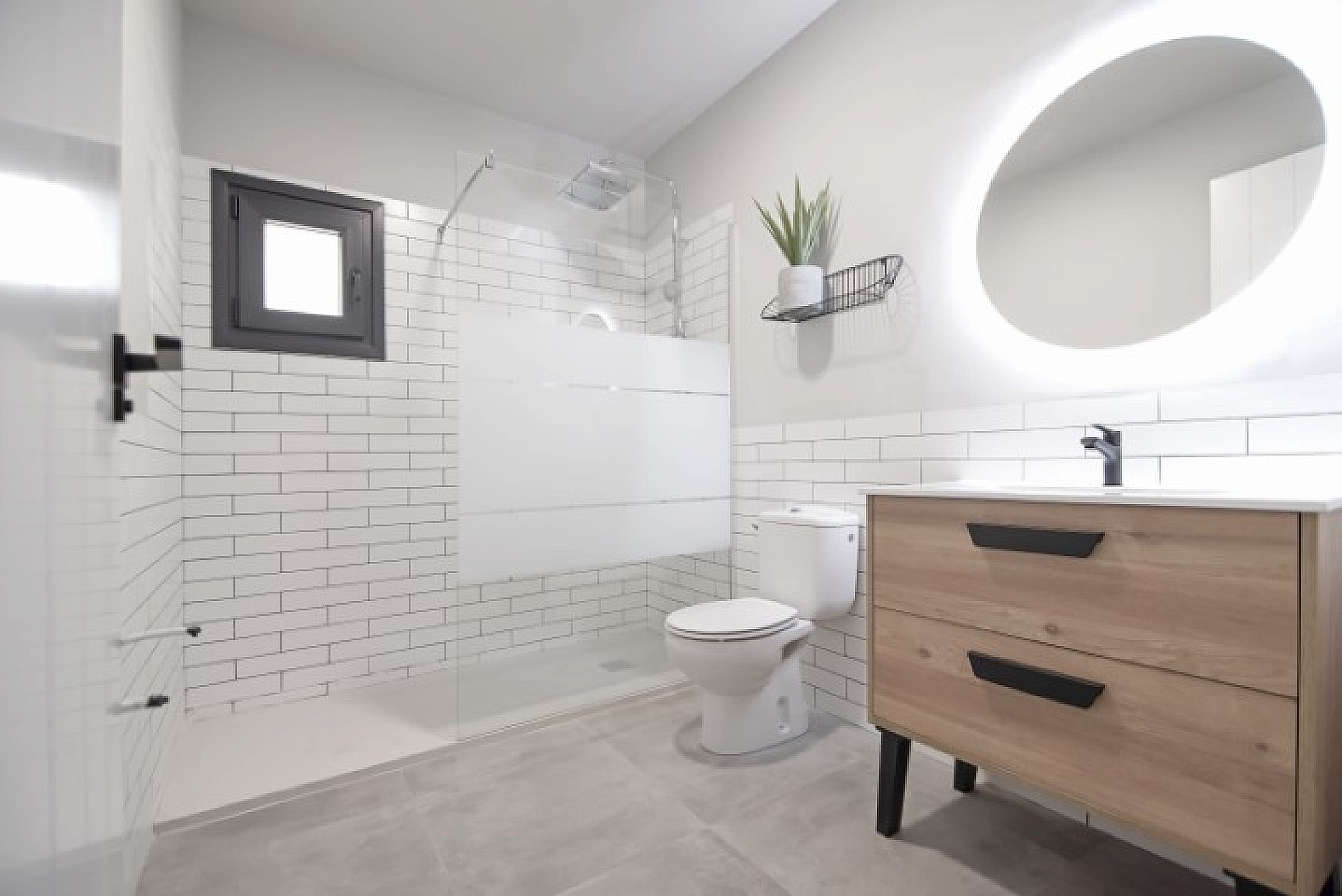 Resale - 3 Bedroom 2 Bathroom Townhouse in Pinoso - , Pinoso, Alicante, Spain - Alicante
