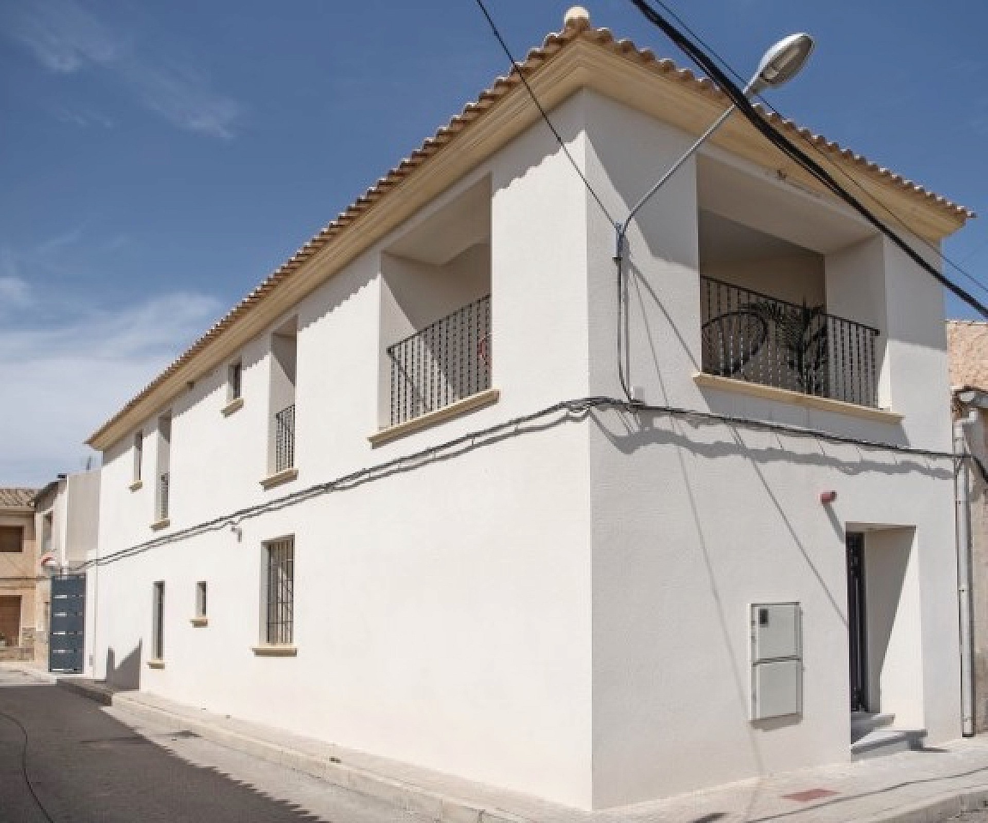Resale - 3 Bedroom 2 Bathroom Townhouse in Pinoso - , Pinoso, Alicante, Spain - Alicante