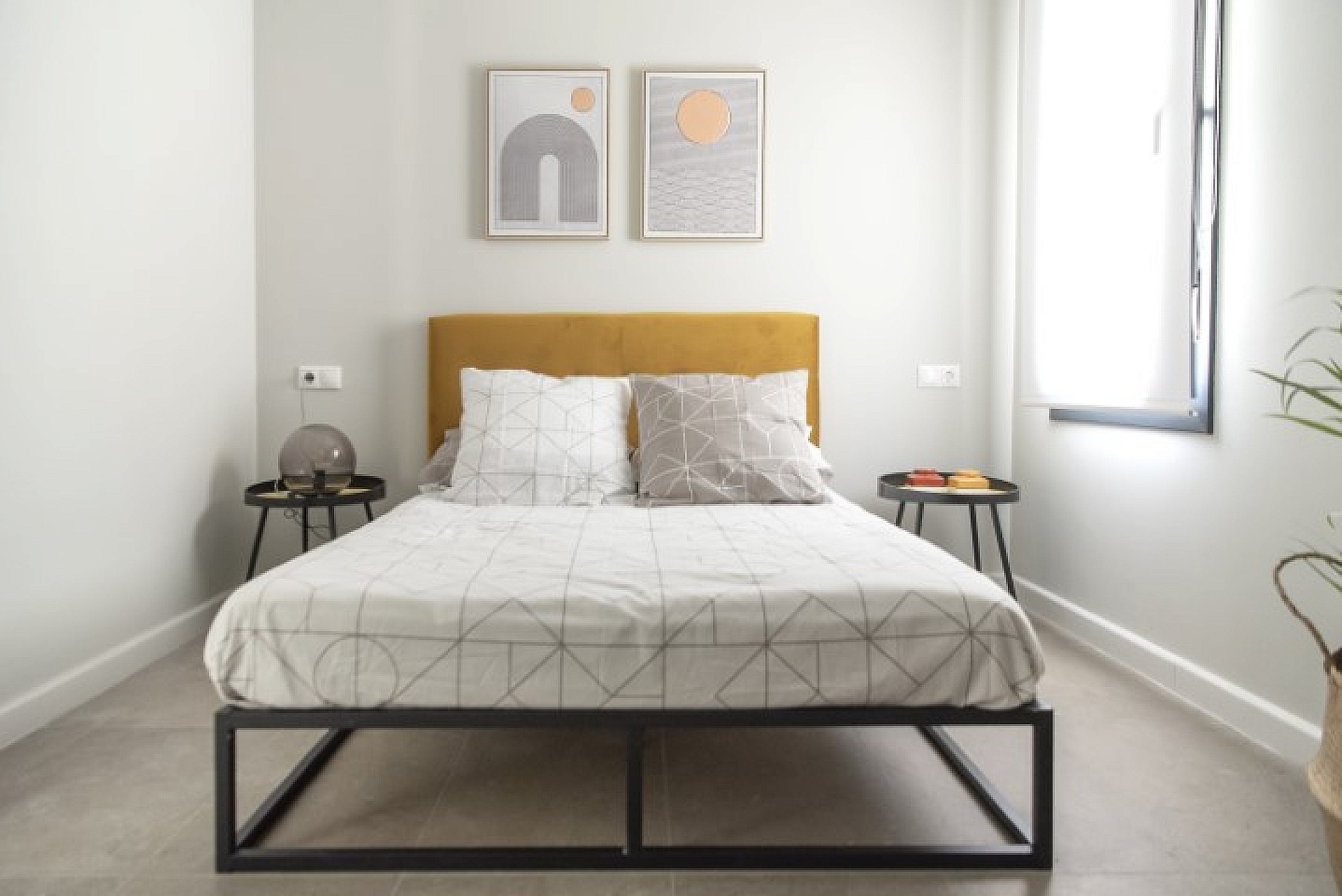 Resale - 3 Bedroom 2 Bathroom Townhouse in Pinoso - , Pinoso, Alicante, Spain - Alicante