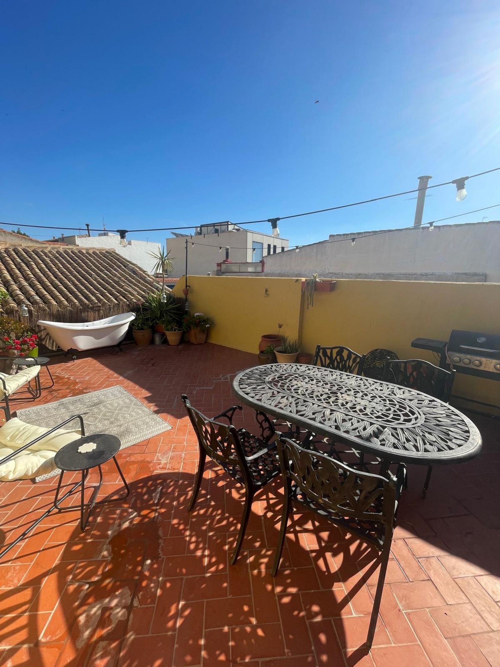 Resale - 3 Bedroom 5 Bathroom Commercial in Pinoso -  - Alicante