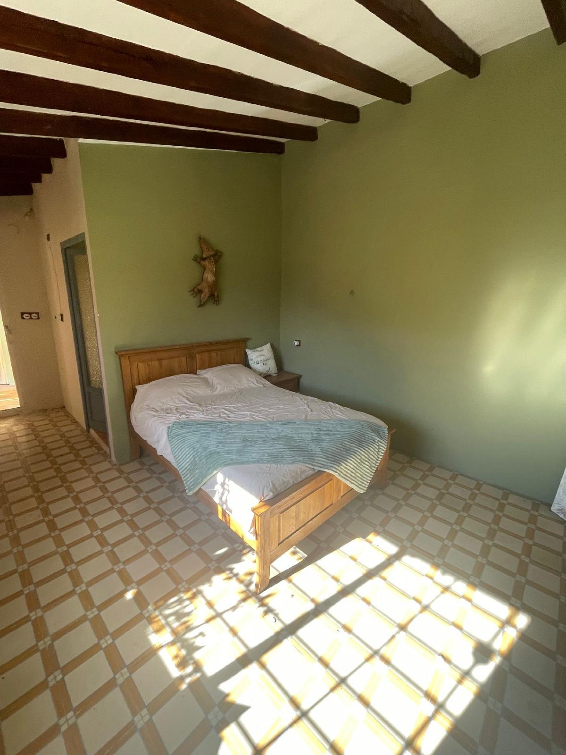 Resale - 3 Bedroom 5 Bathroom Commercial in Pinoso -  - Alicante