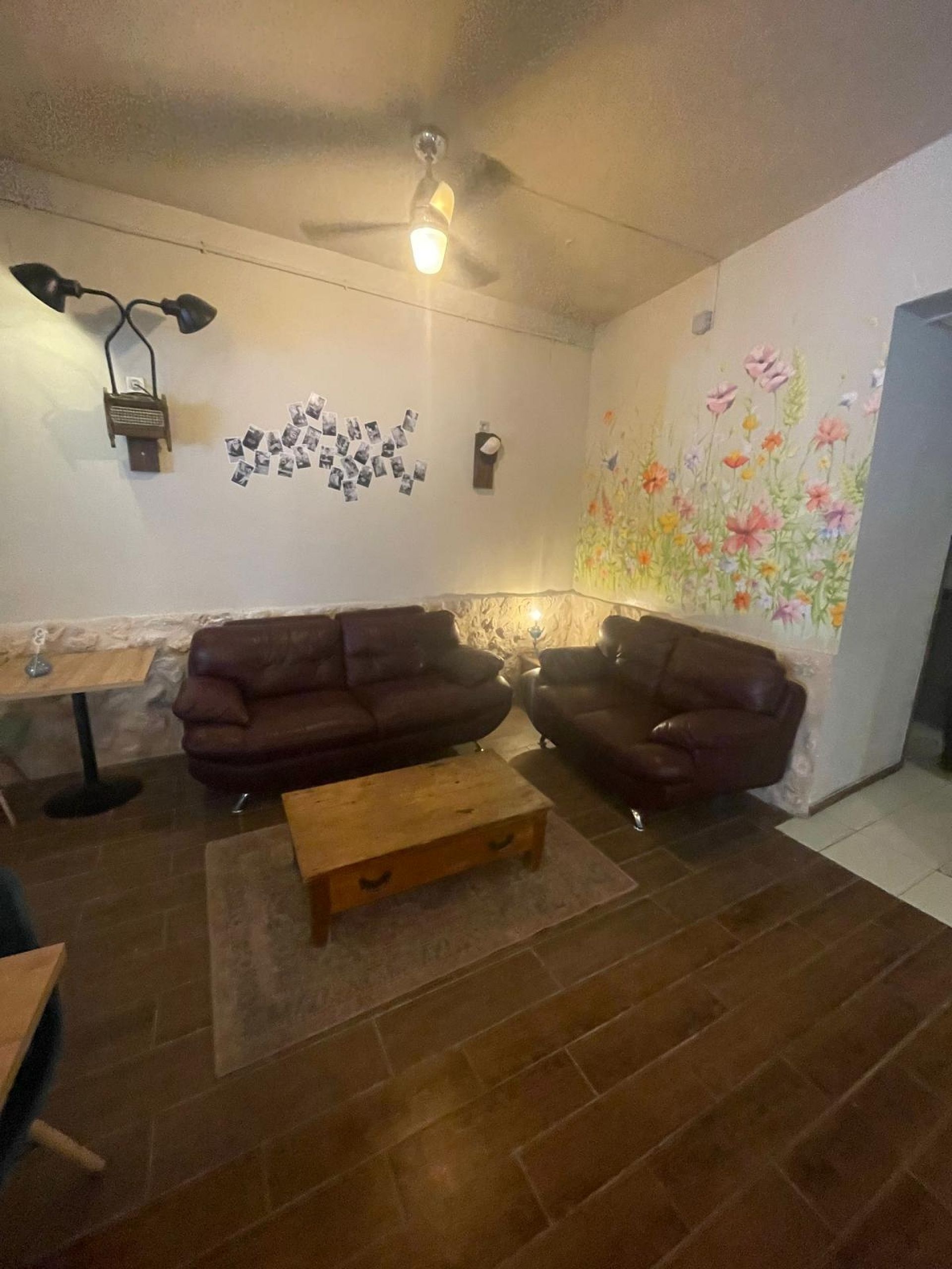 Resale - 3 Bedroom 5 Bathroom Commercial in Pinoso -  - Alicante
