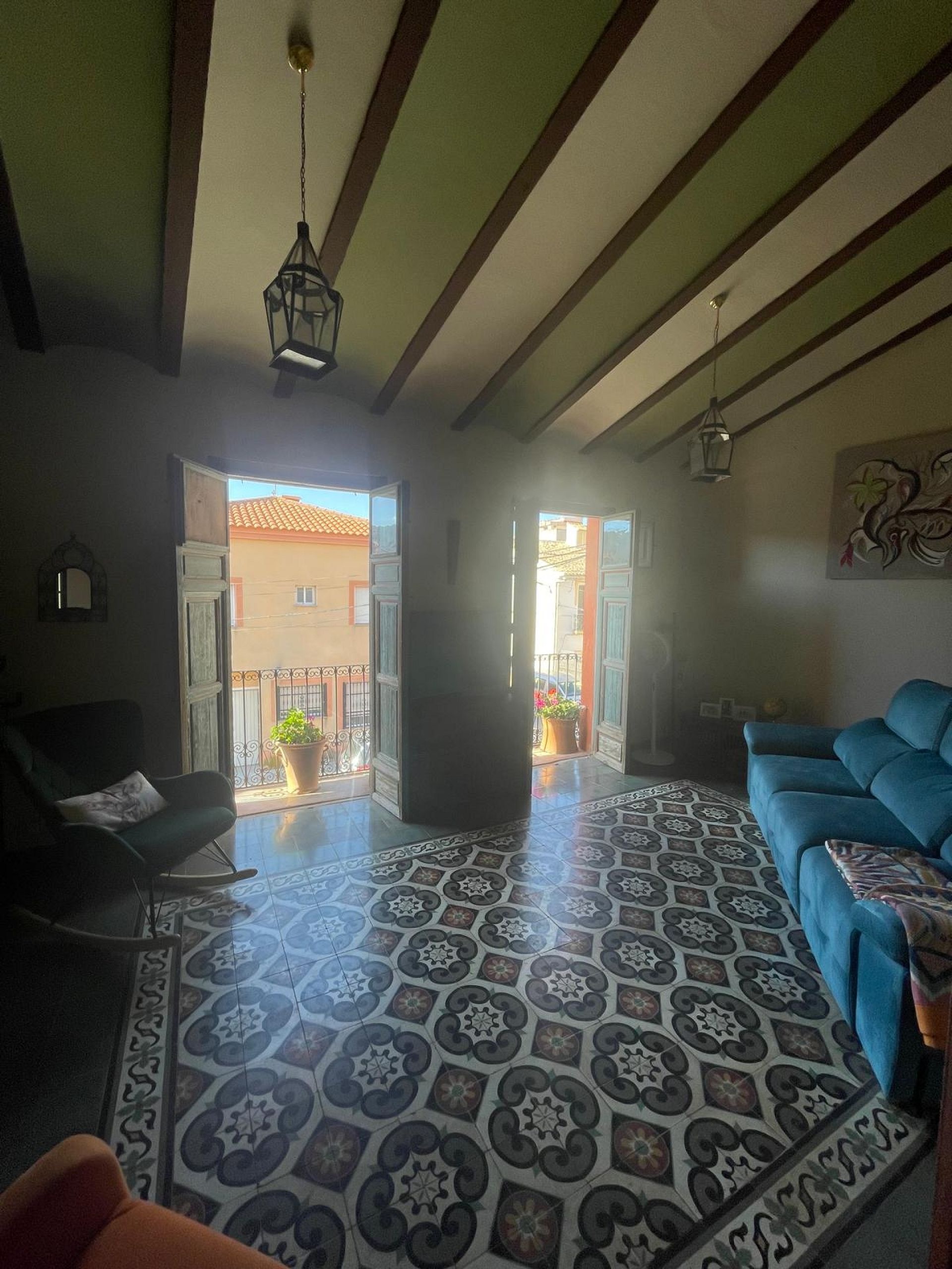 Resale - 3 Bedroom 5 Bathroom Commercial in Pinoso -  - Alicante