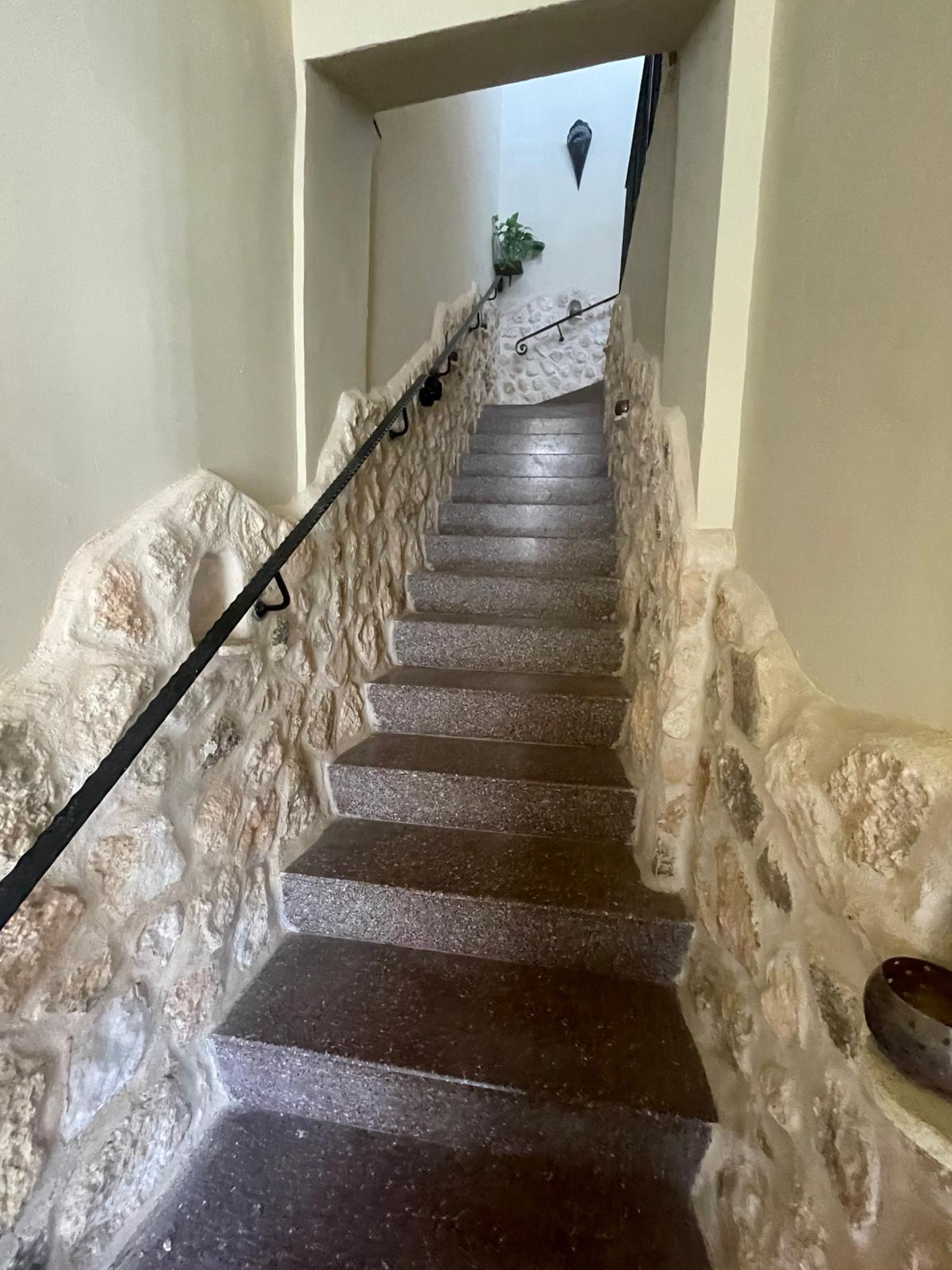 Resale - 3 Bedroom 5 Bathroom Commercial in Pinoso -  - Alicante