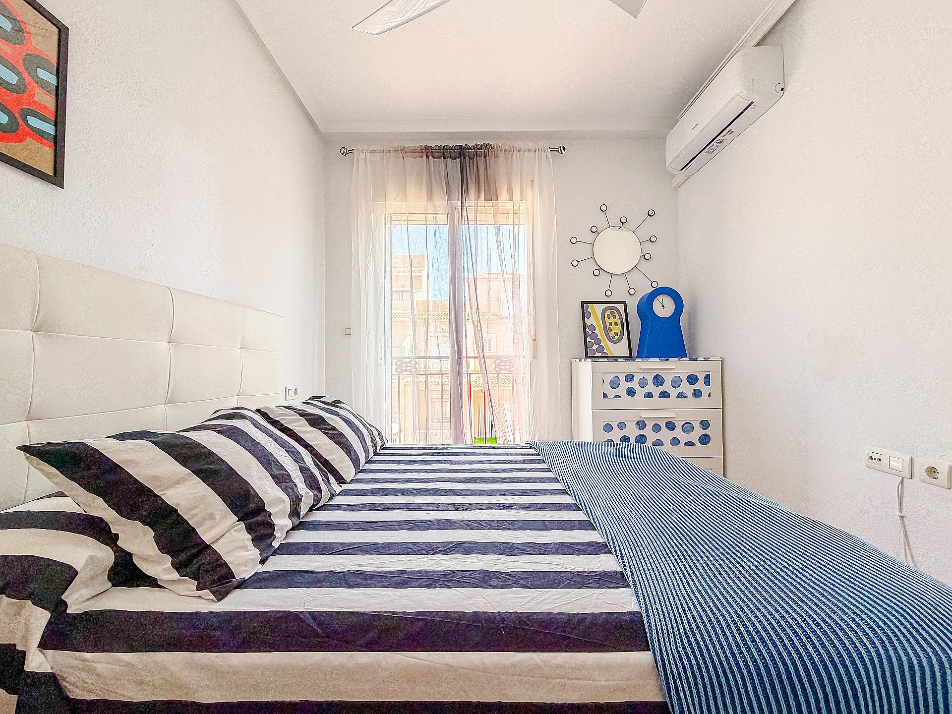 Resale - 3 Bedroom 3 Bathroom Semi-detached in Orihuela -  - Alicante