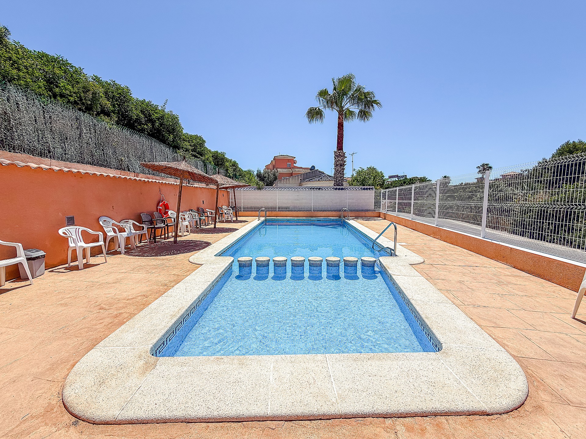 Resale - 3 Bedroom 3 Bathroom Semi-detached in Orihuela -  - Alicante