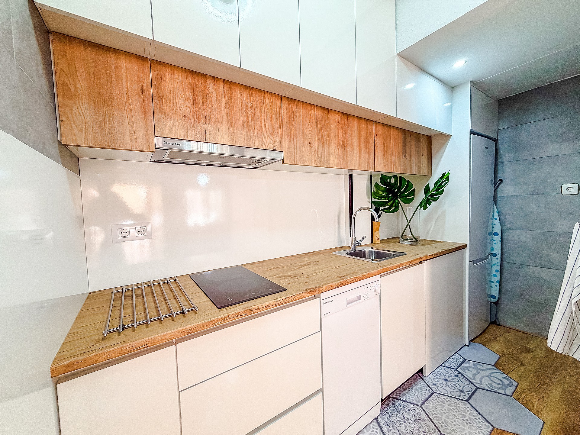 Resale - 3 Bedroom 3 Bathroom Semi-detached in Orihuela -  - Alicante
