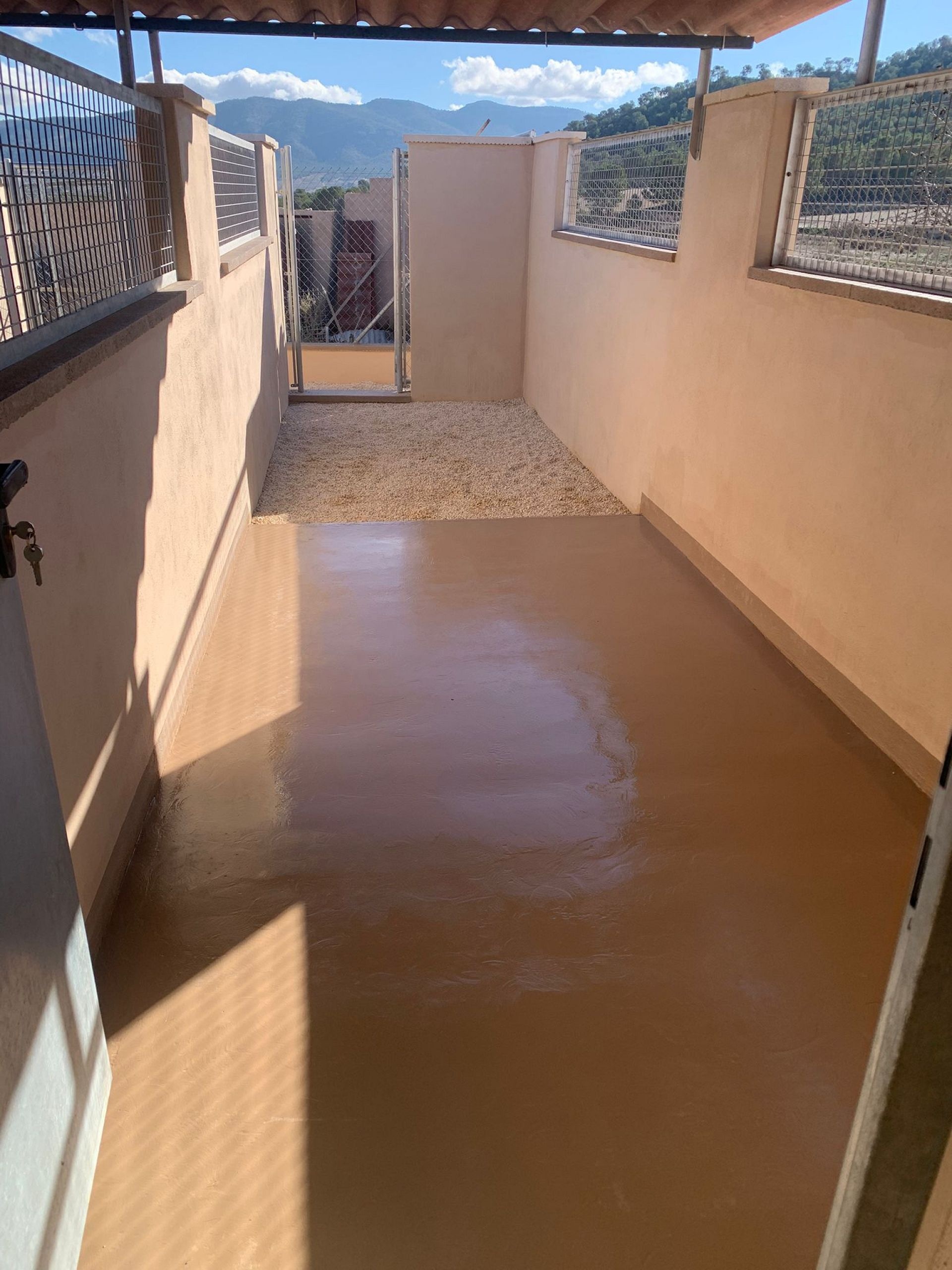 Resale - 4 Bedroom 4 Bathroom Commercial in Salinas -  - Alicante