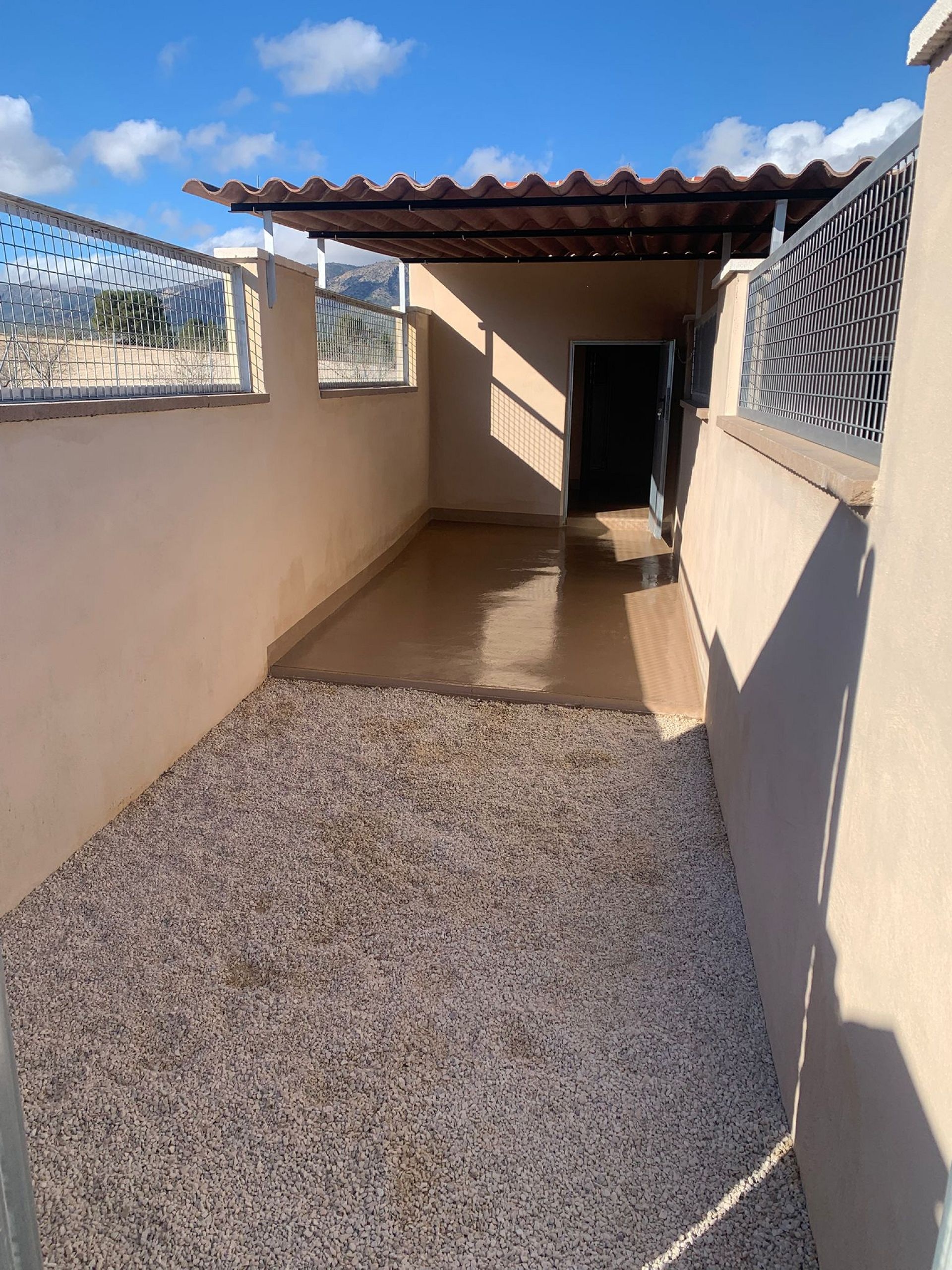 Resale - 4 Bedroom 4 Bathroom Commercial in Salinas -  - Alicante