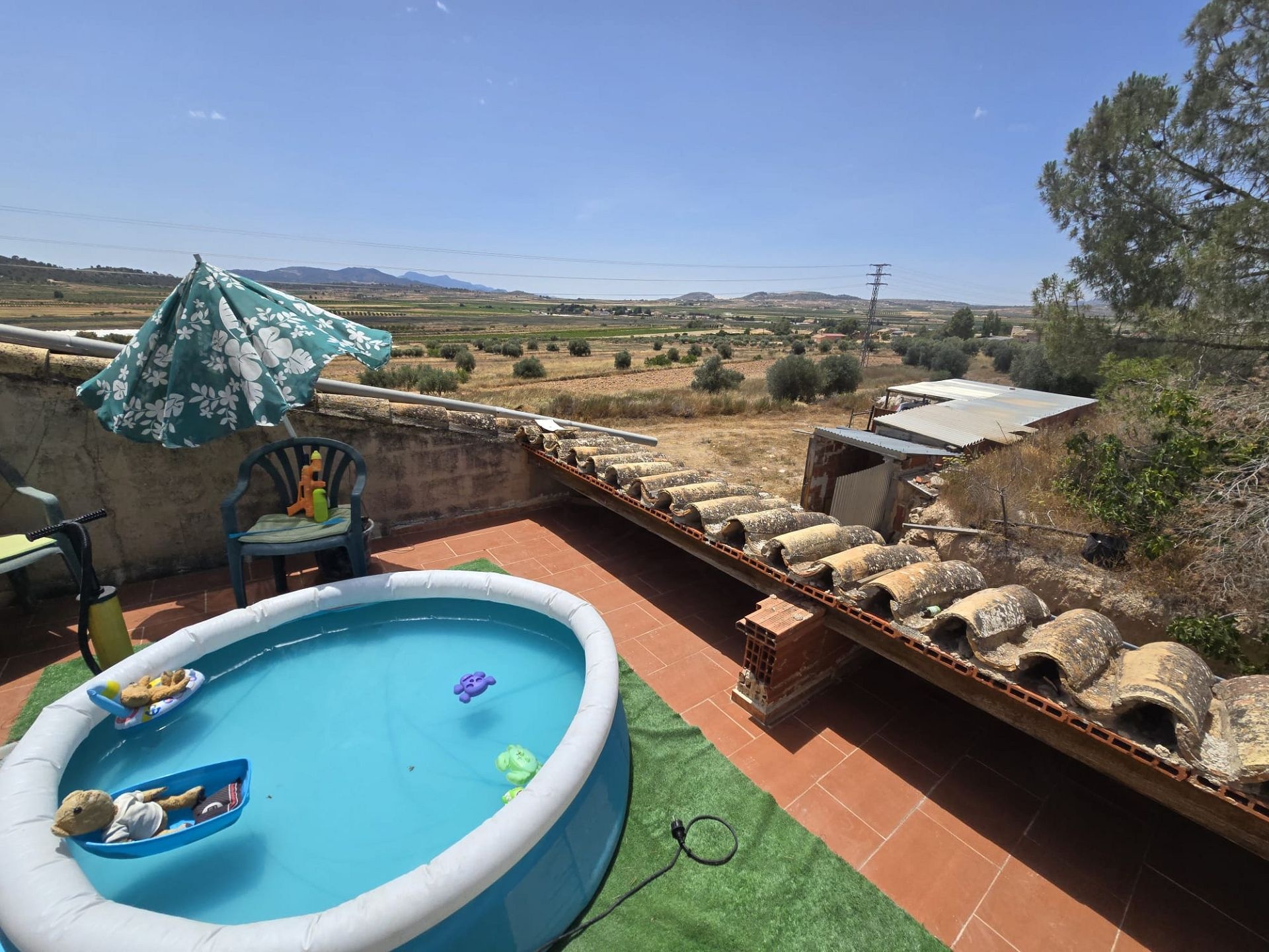 Resale - 2 Bedroom 2 Bathroom Country house in Pinoso -  - Alicante
