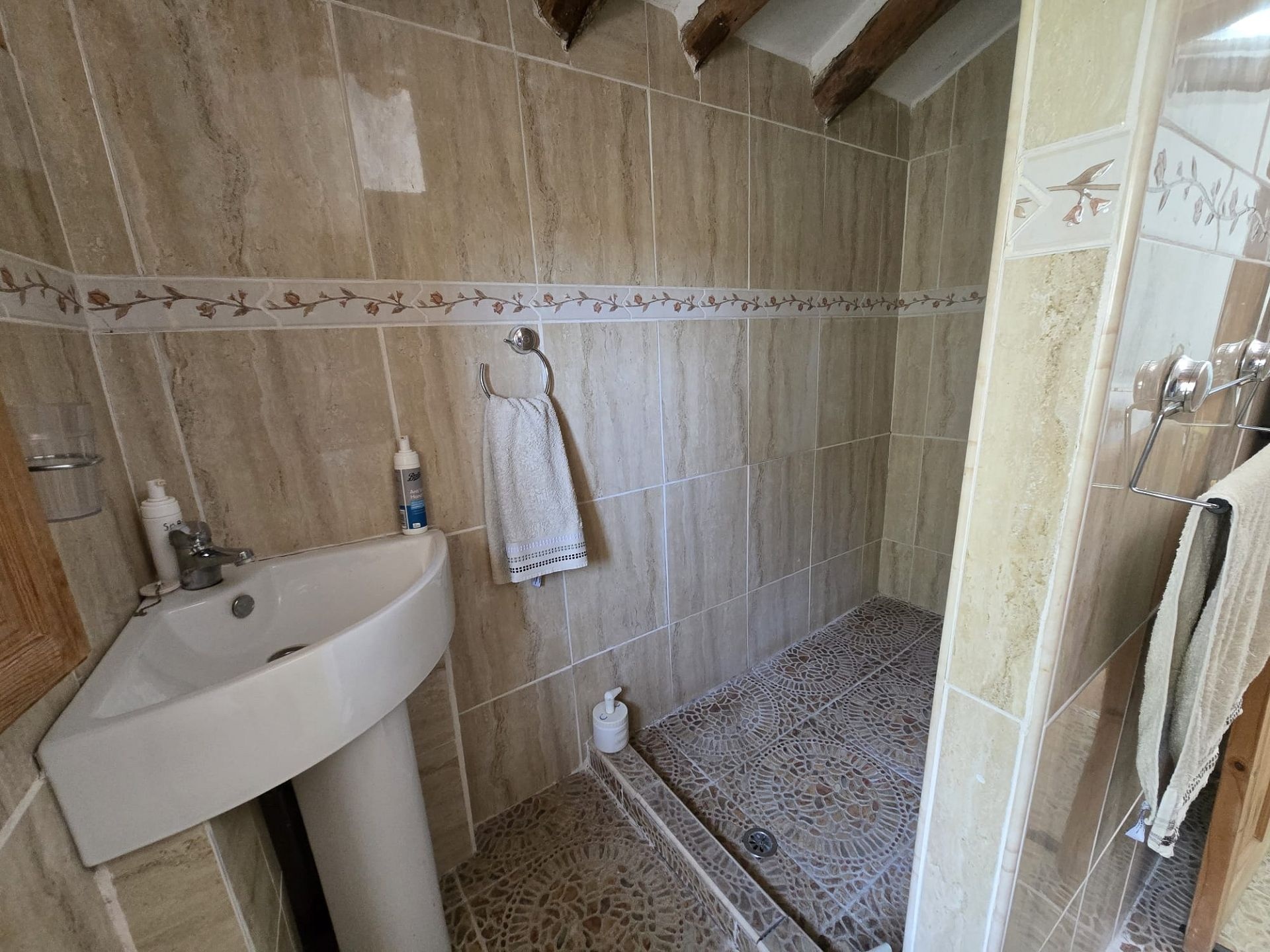 Resale - 2 Bedroom 2 Bathroom Country house in Pinoso -  - Alicante