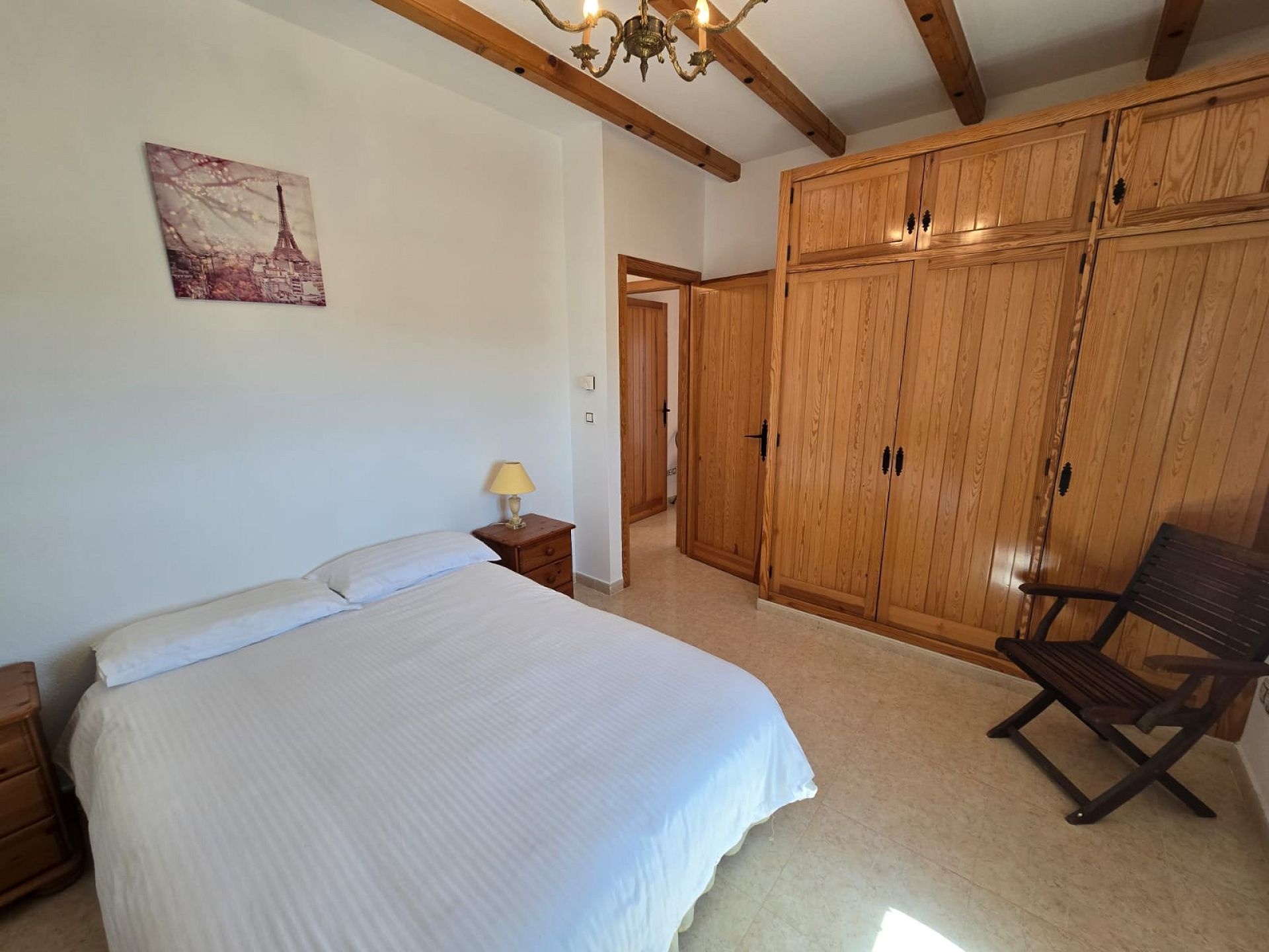 Resale - 4 Bedroom 3 Bathroom Villa in Monóvar -  - Alicante
