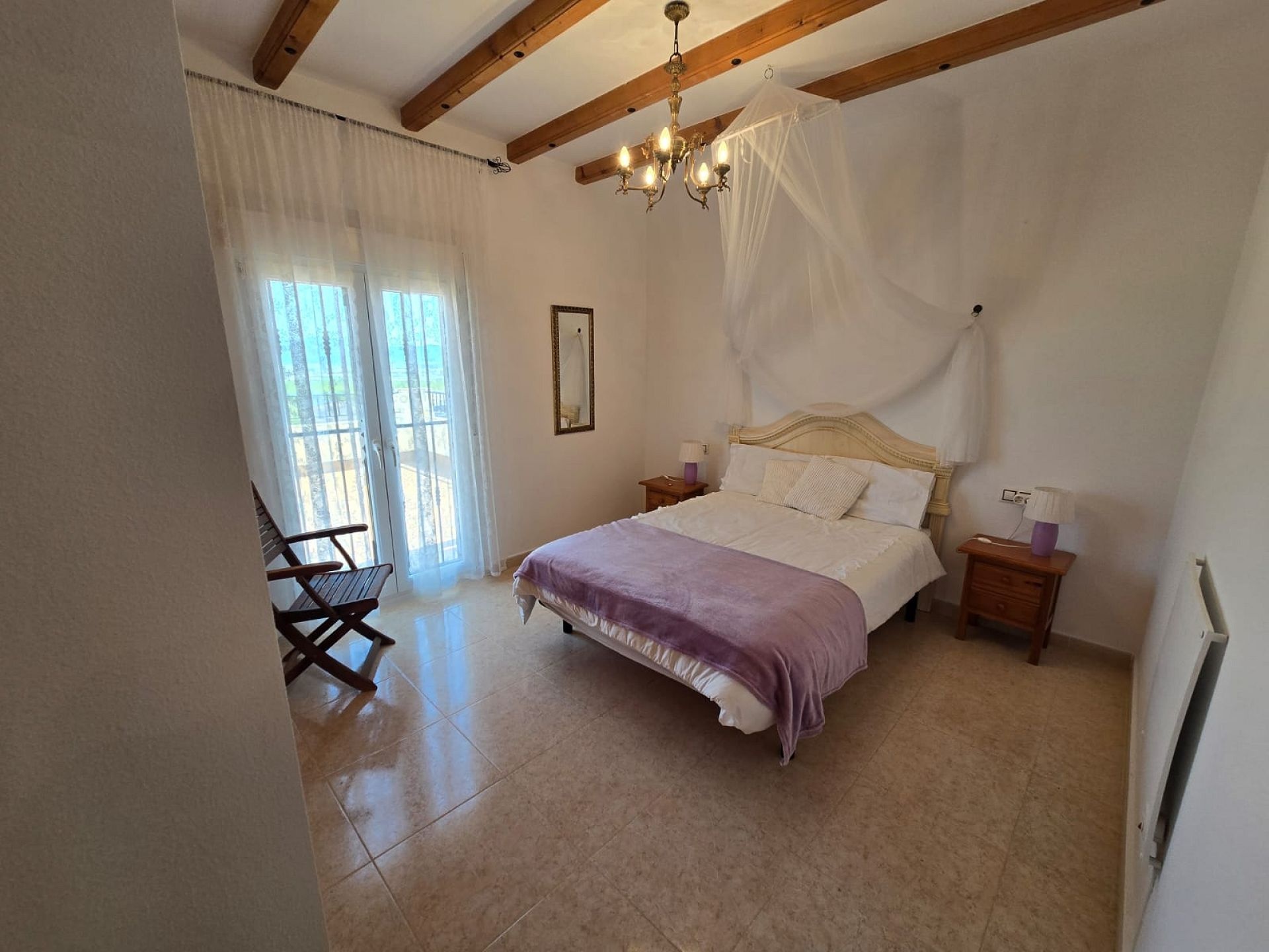 Resale - 4 Bedroom 3 Bathroom Villa in Monóvar -  - Alicante