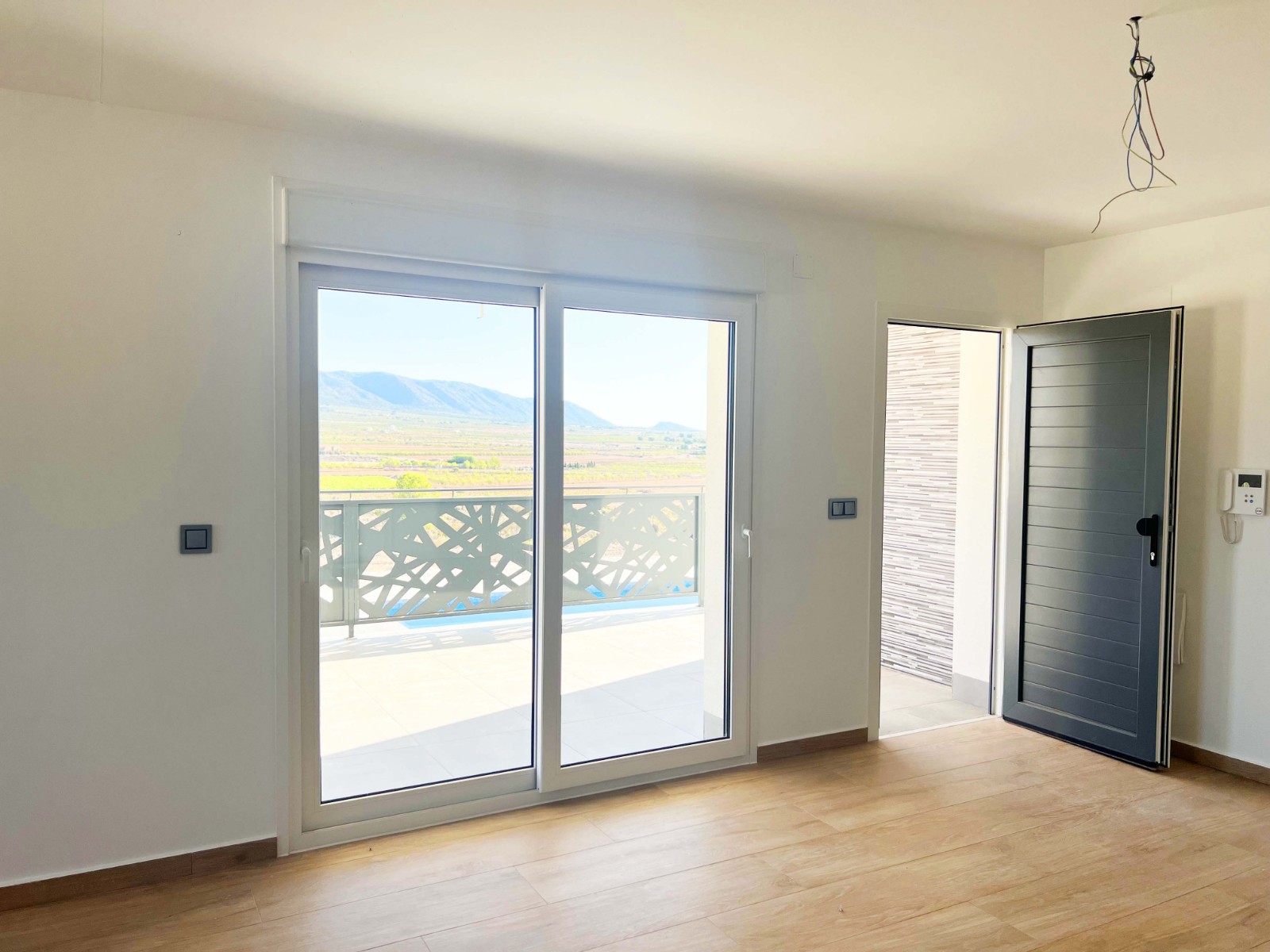 Resale - 3 Bedroom 2 Bathroom Villa in Pinoso -  - Alicante