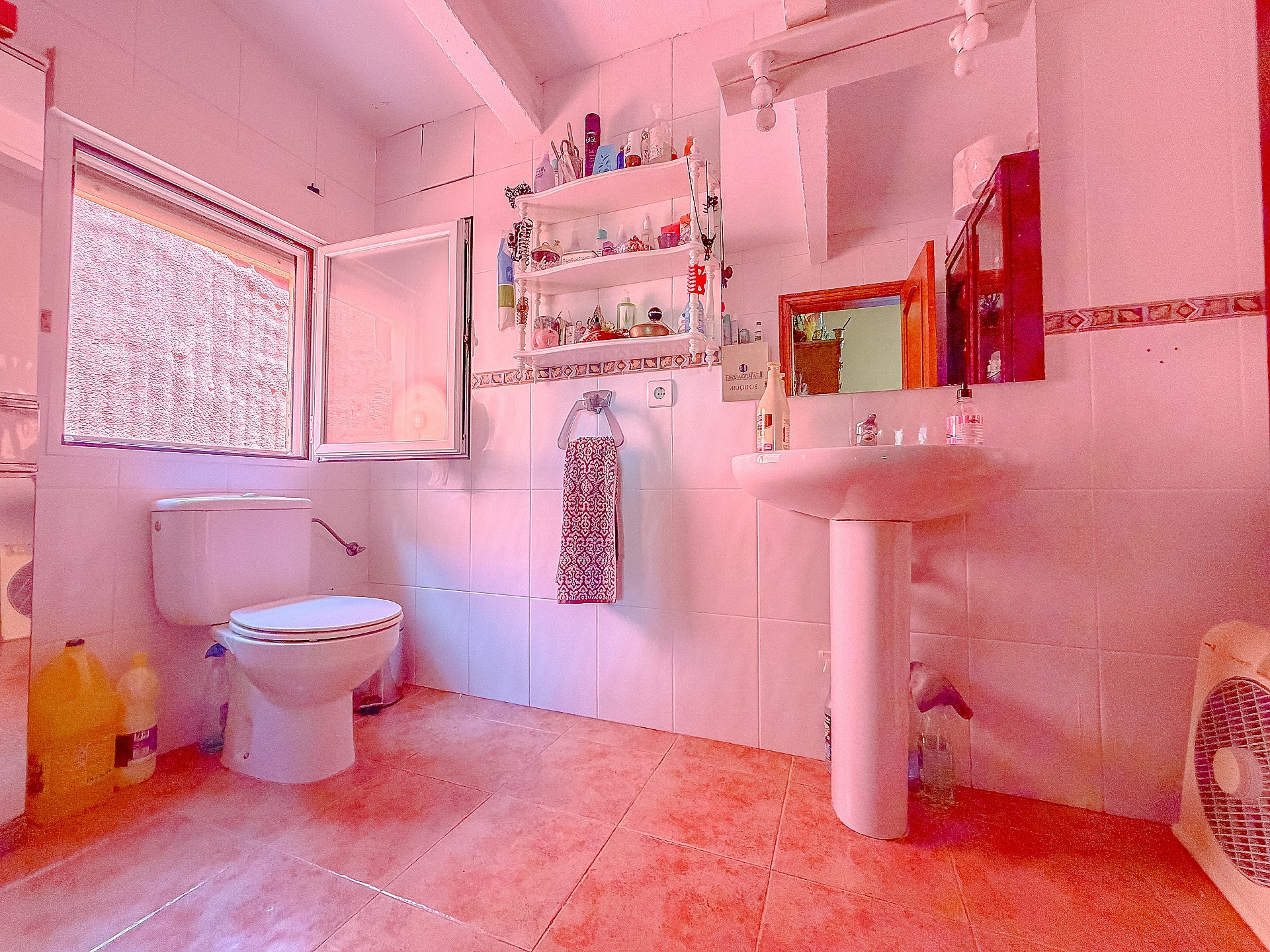 Resale - 4 Bedroom 4 Bathroom Villa in Yecla -  - Murcia