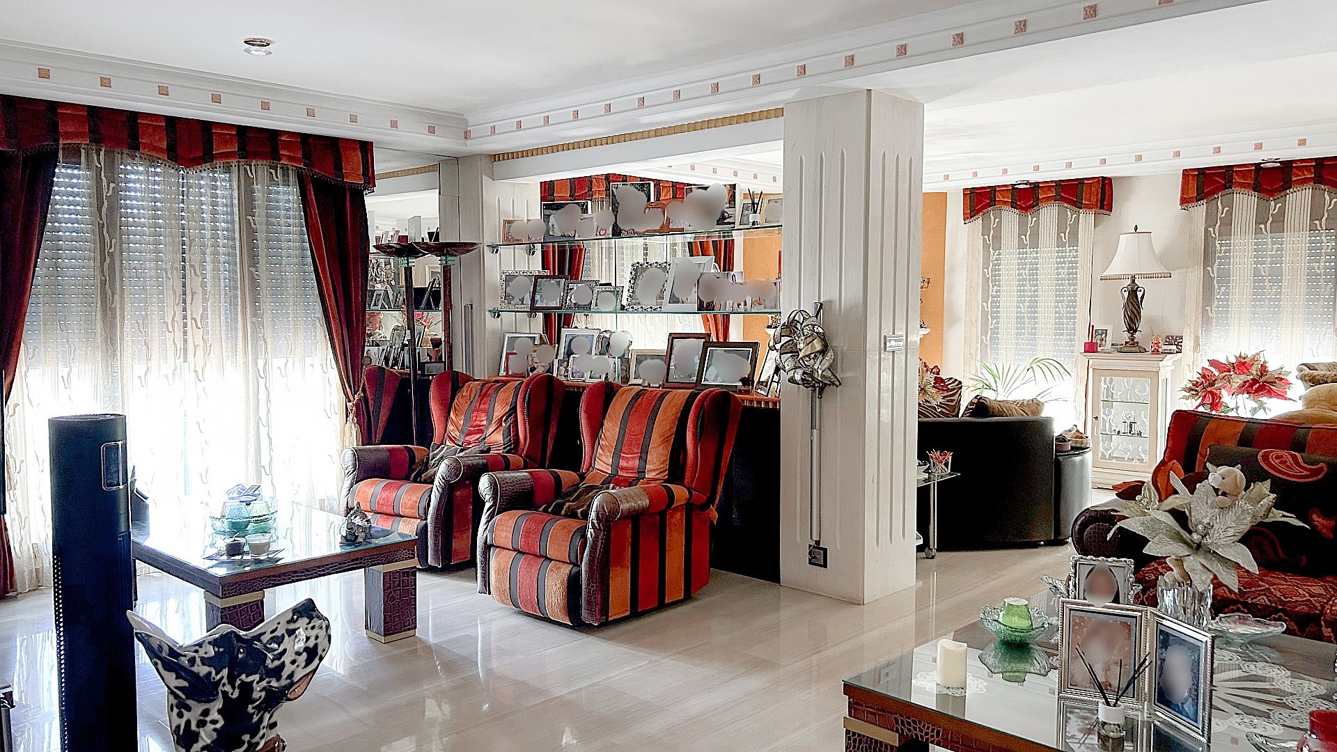 Resale - 4 Bedroom 4 Bathroom Villa in Yecla -  - Murcia