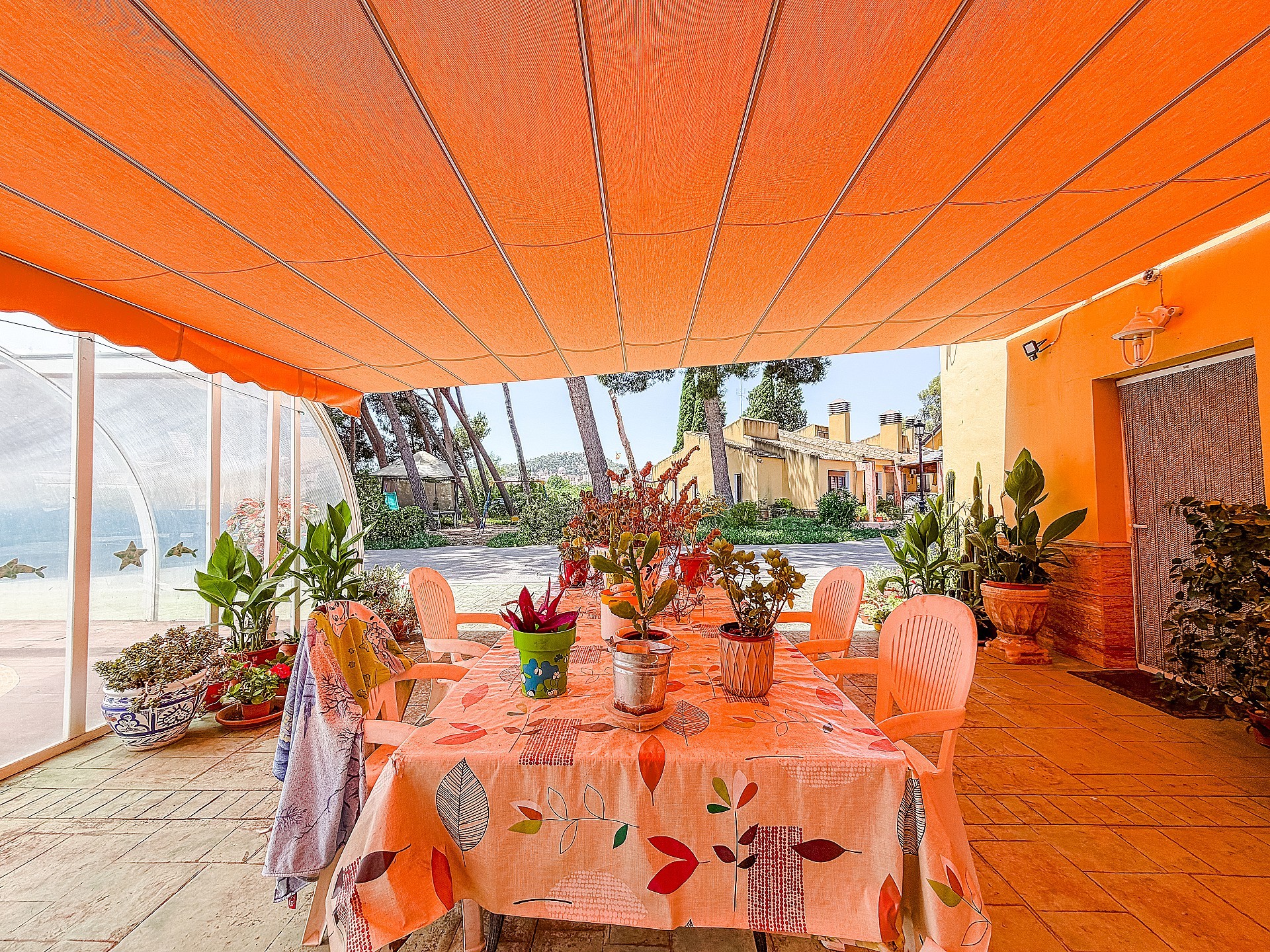 Resale - 4 Bedroom 4 Bathroom Villa in Yecla -  - Murcia
