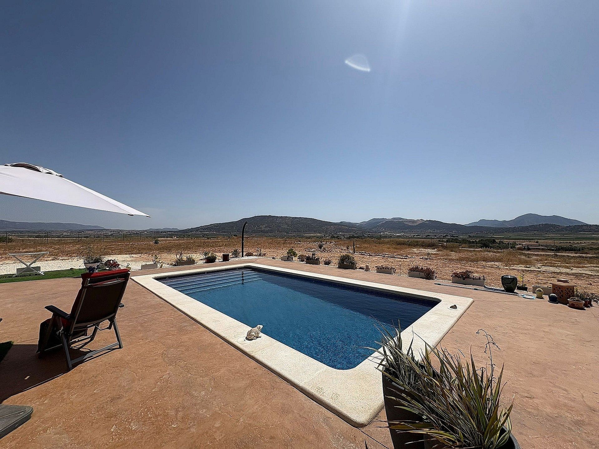 Resale - 3 Bedroom 2 Bathroom Villa in Pinoso -  - Alicante