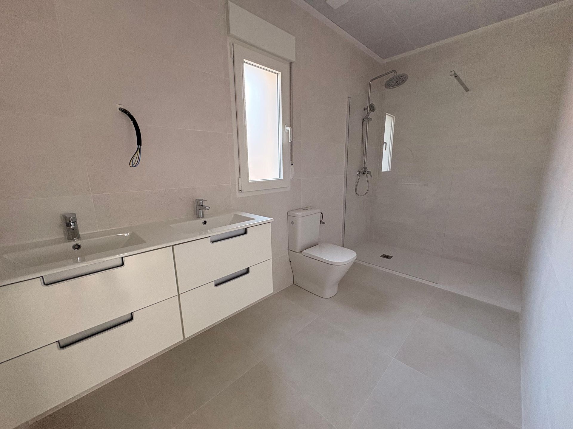 Resale - 3 Bedroom 2 Bathroom Villa in Pinoso -  - Alicante