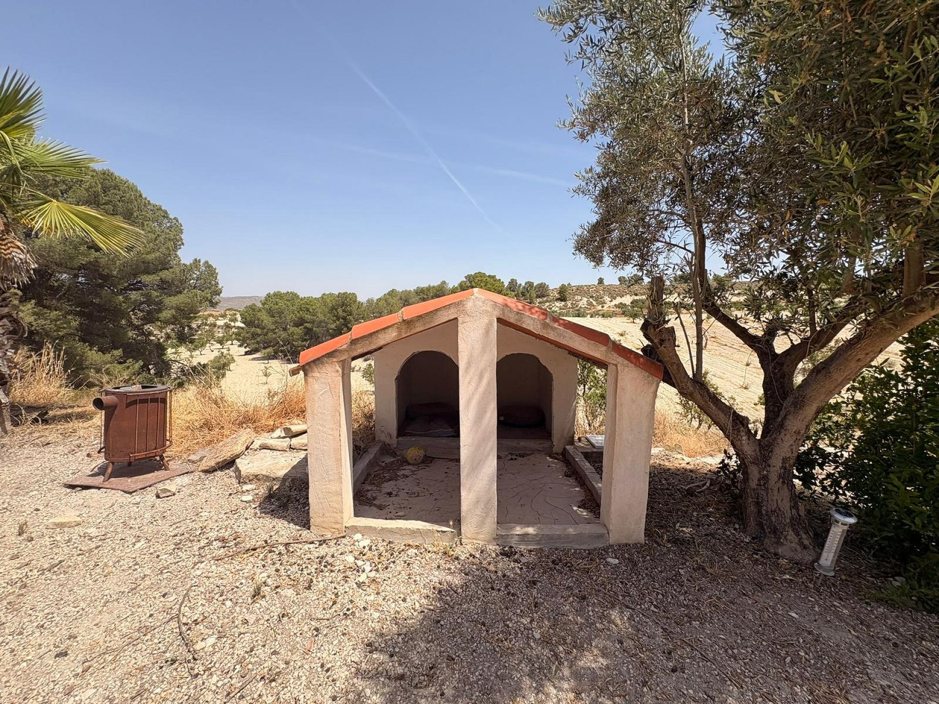 Resale - 6 Bedroom 1 Bathroom Country house in Jumilla -  - Murcia