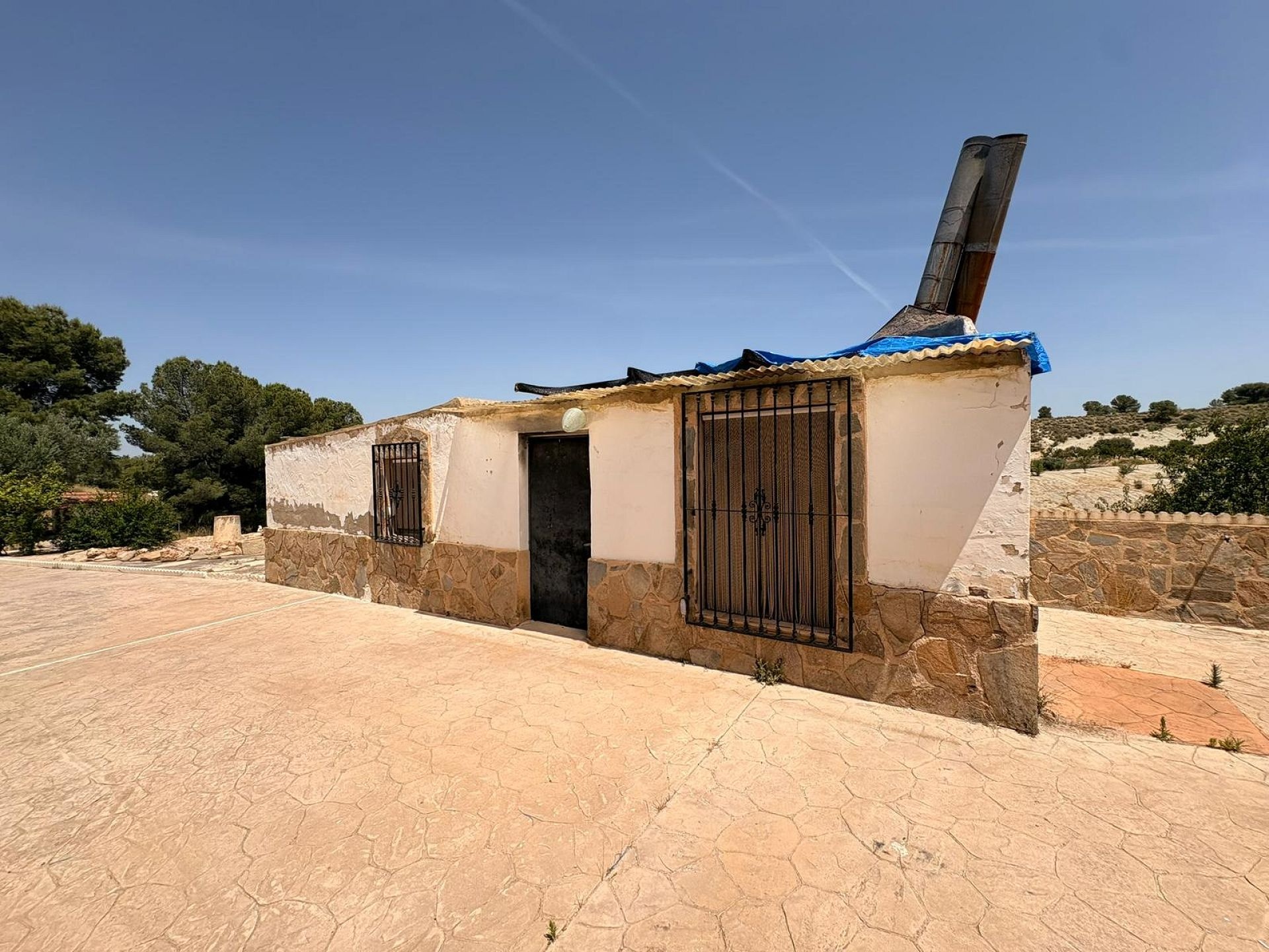 Resale - 6 Bedroom 1 Bathroom Country house in Jumilla -  - Murcia