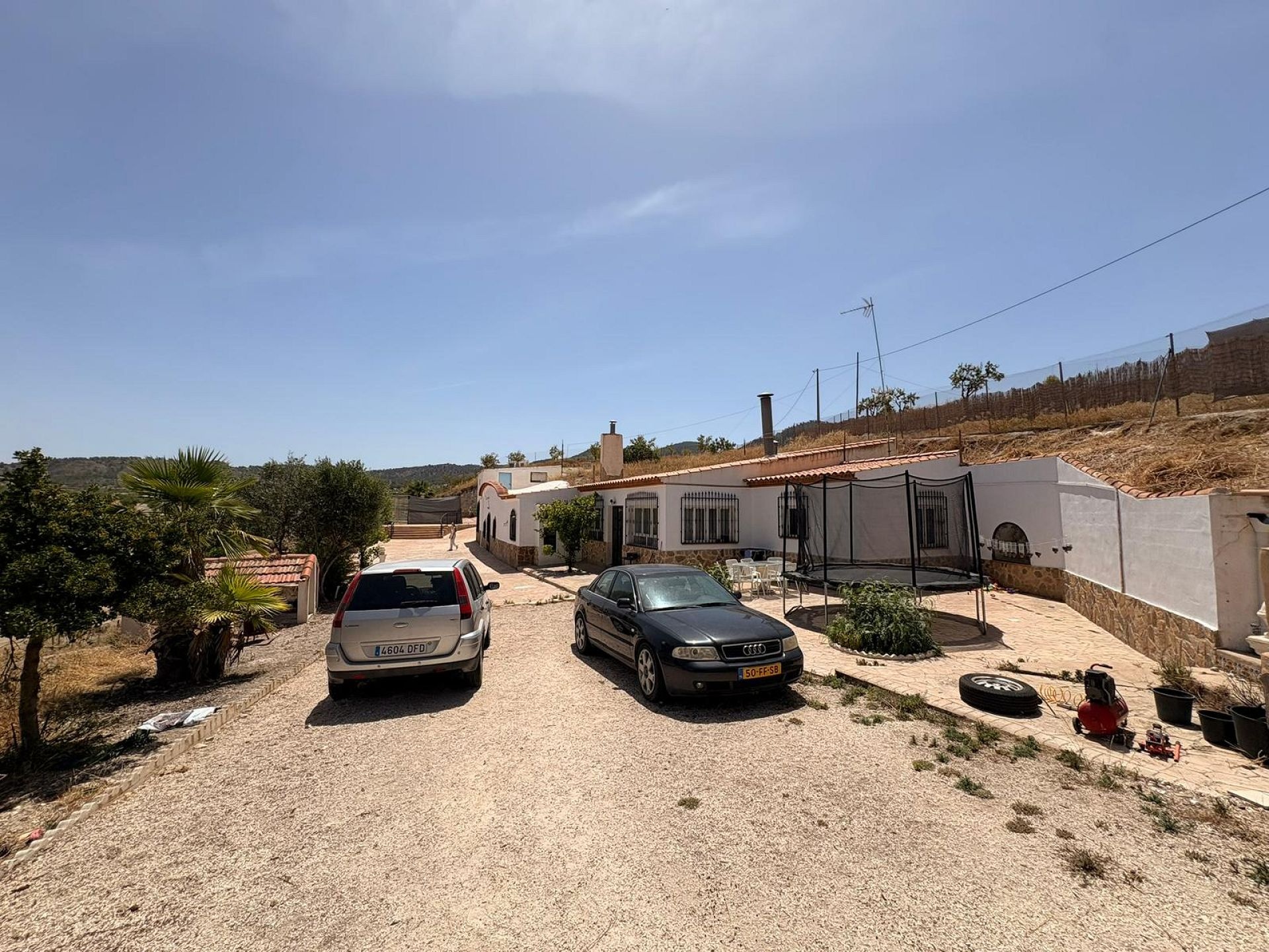 Resale - 6 Bedroom 1 Bathroom Country house in Jumilla -  - Murcia