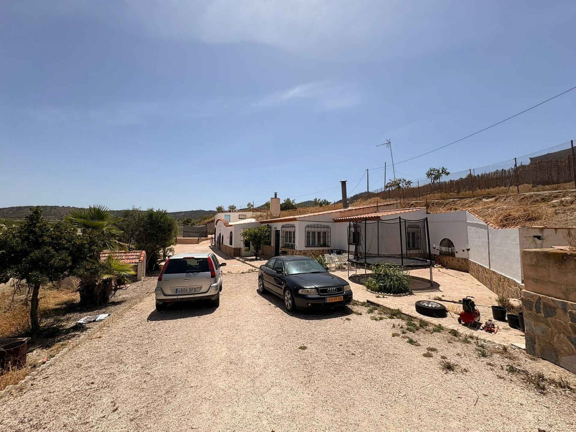 Resale - 6 Bedroom 1 Bathroom Country house in Jumilla -  - Murcia