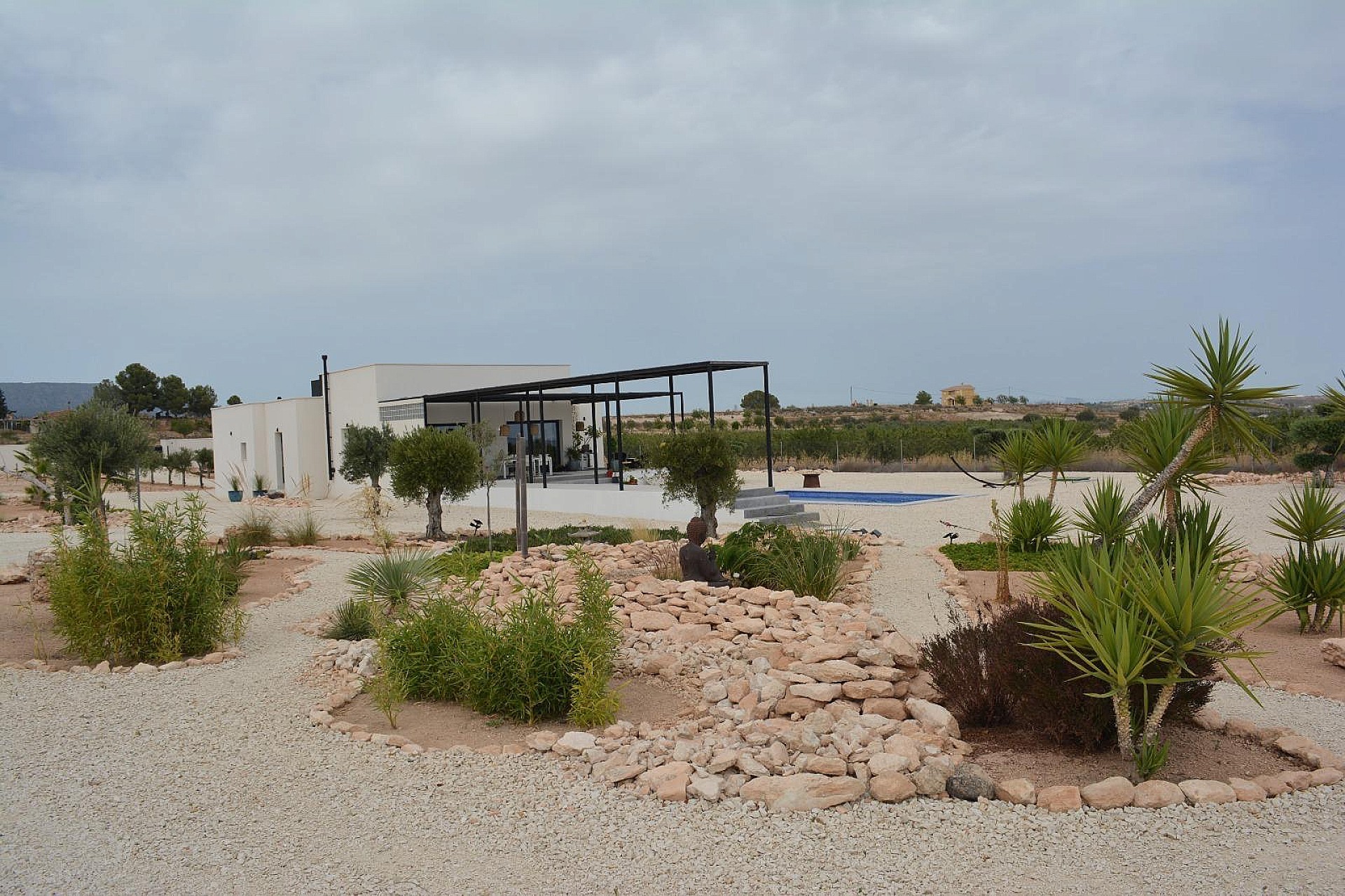 Resale - 5 Bedroom 3 Bathroom Villa in Pinoso -  - Alicante