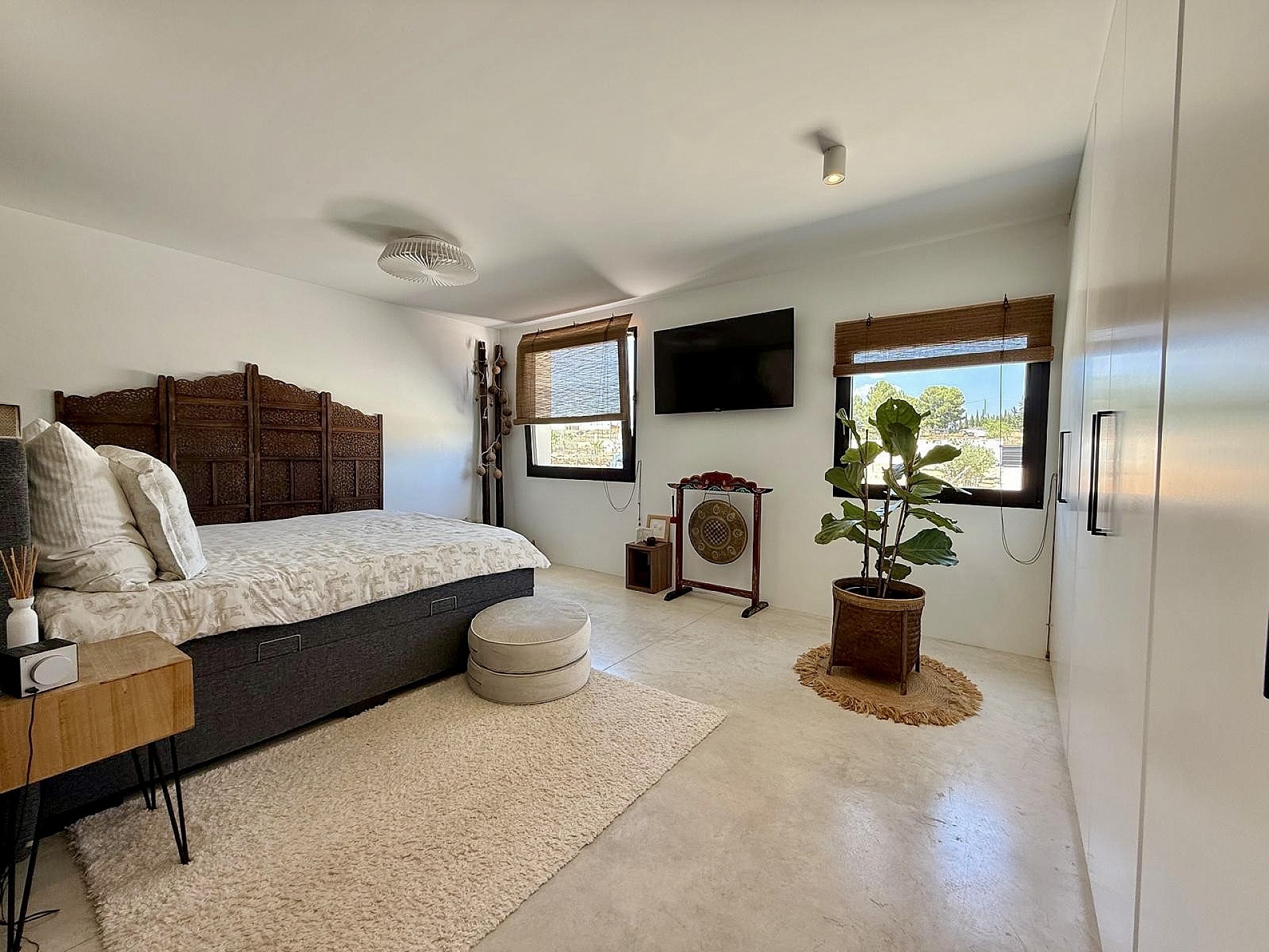 Resale - 5 Bedroom 3 Bathroom Villa in Pinoso -  - Alicante