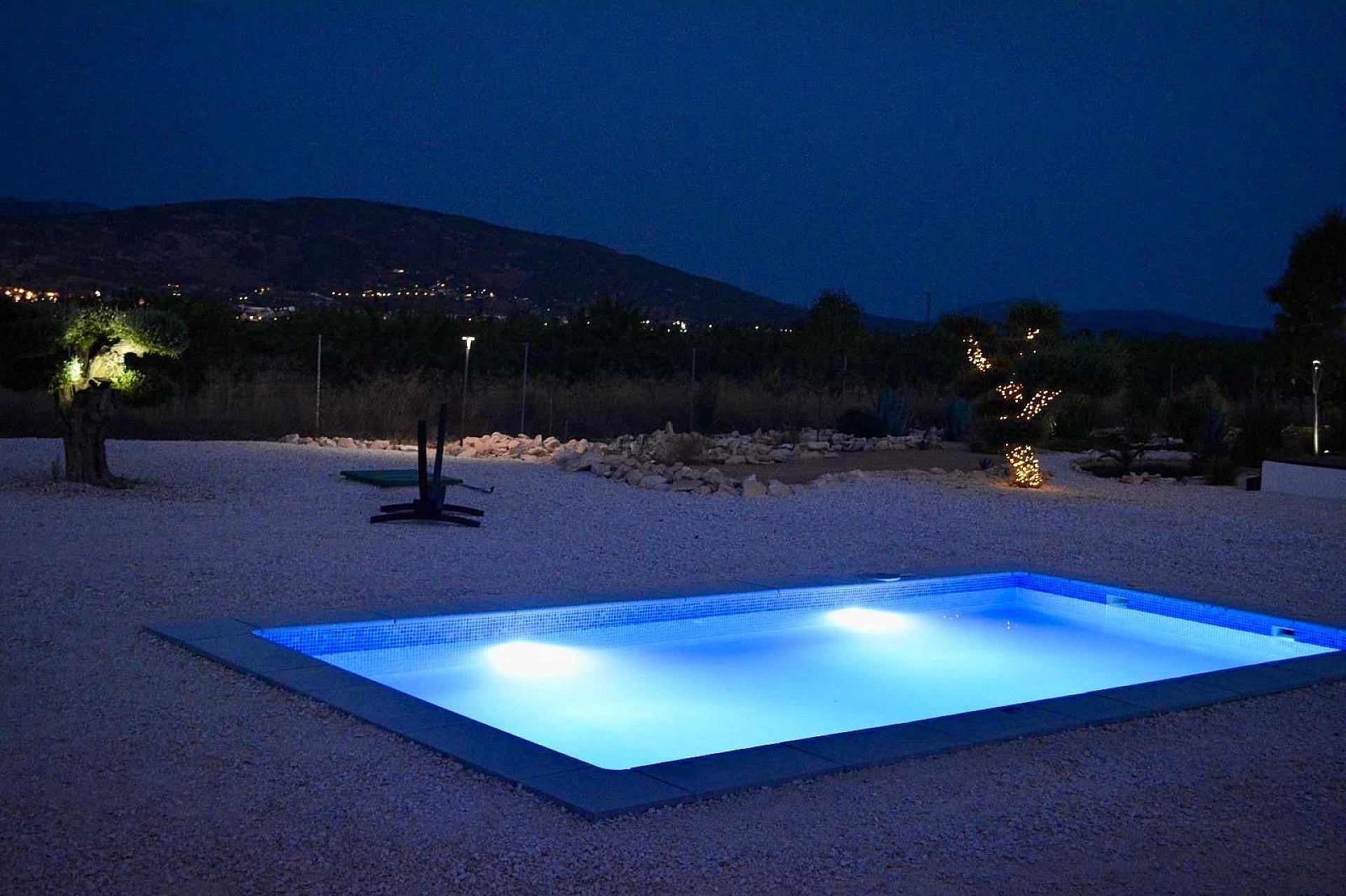 Resale - 5 Bedroom 3 Bathroom Villa in Pinoso -  - Alicante