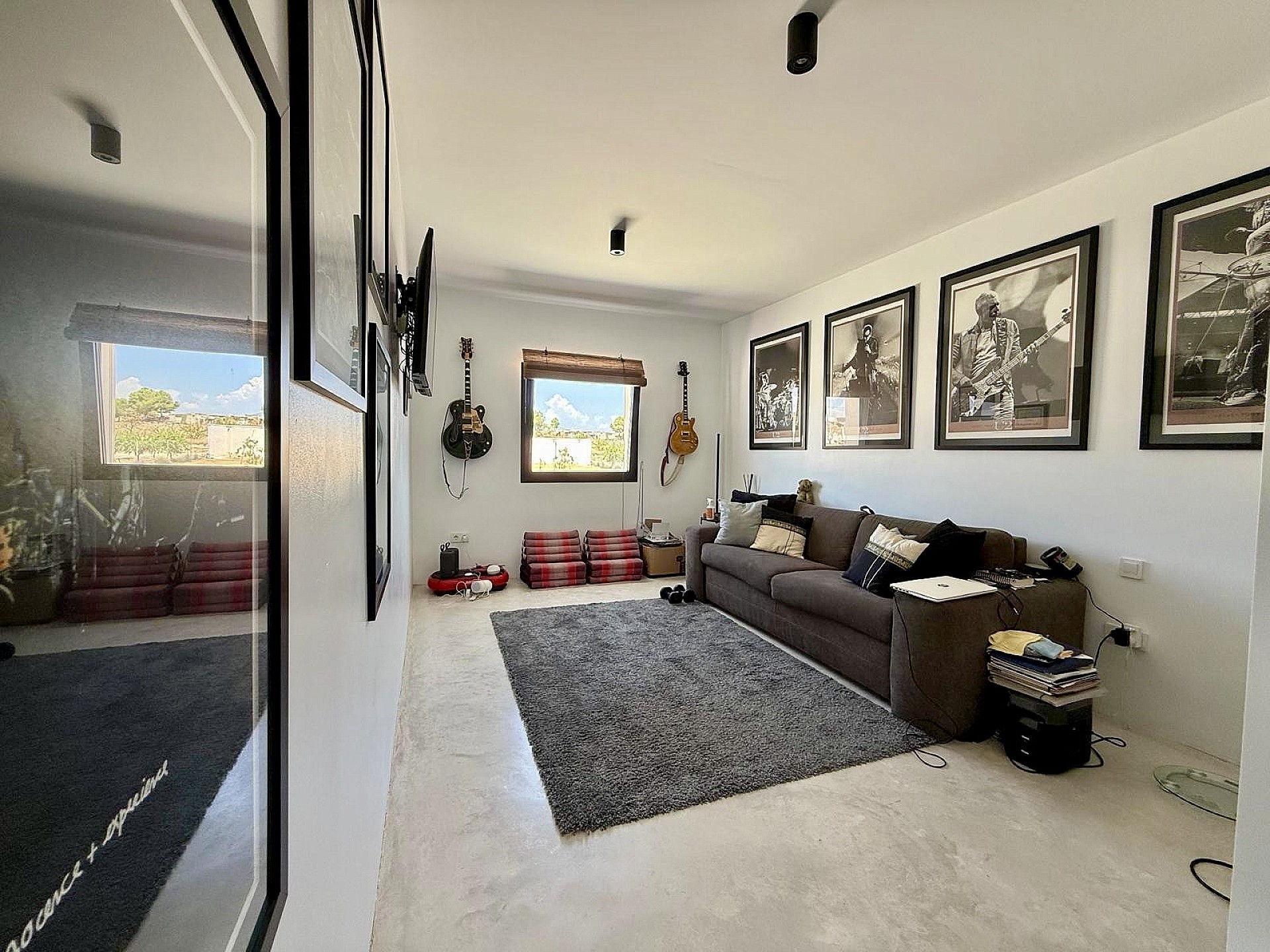 Resale - 5 Bedroom 3 Bathroom Villa in Pinoso -  - Alicante