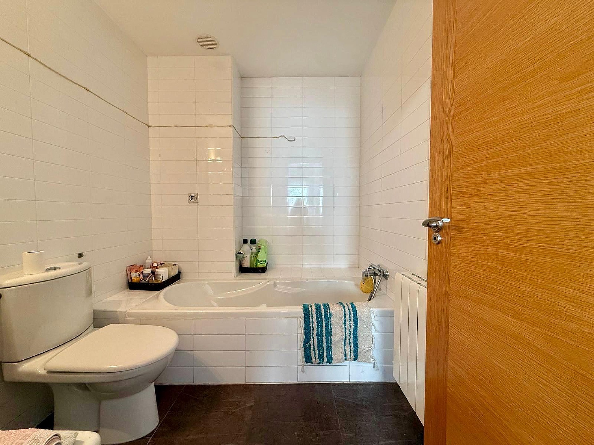 Resale - 4 Bedroom 2 Bathroom Apartment in Yecla - , Yecla, Murcia, Spain - Murcia
