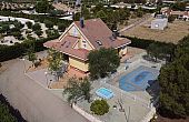 8 Bedroom 4 Bathroom Villa in Yecla
