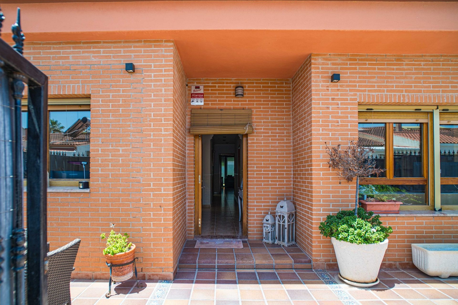 Resale - 4 Bedroom 2 Bathroom Villa in Pinoso -  - Alicante