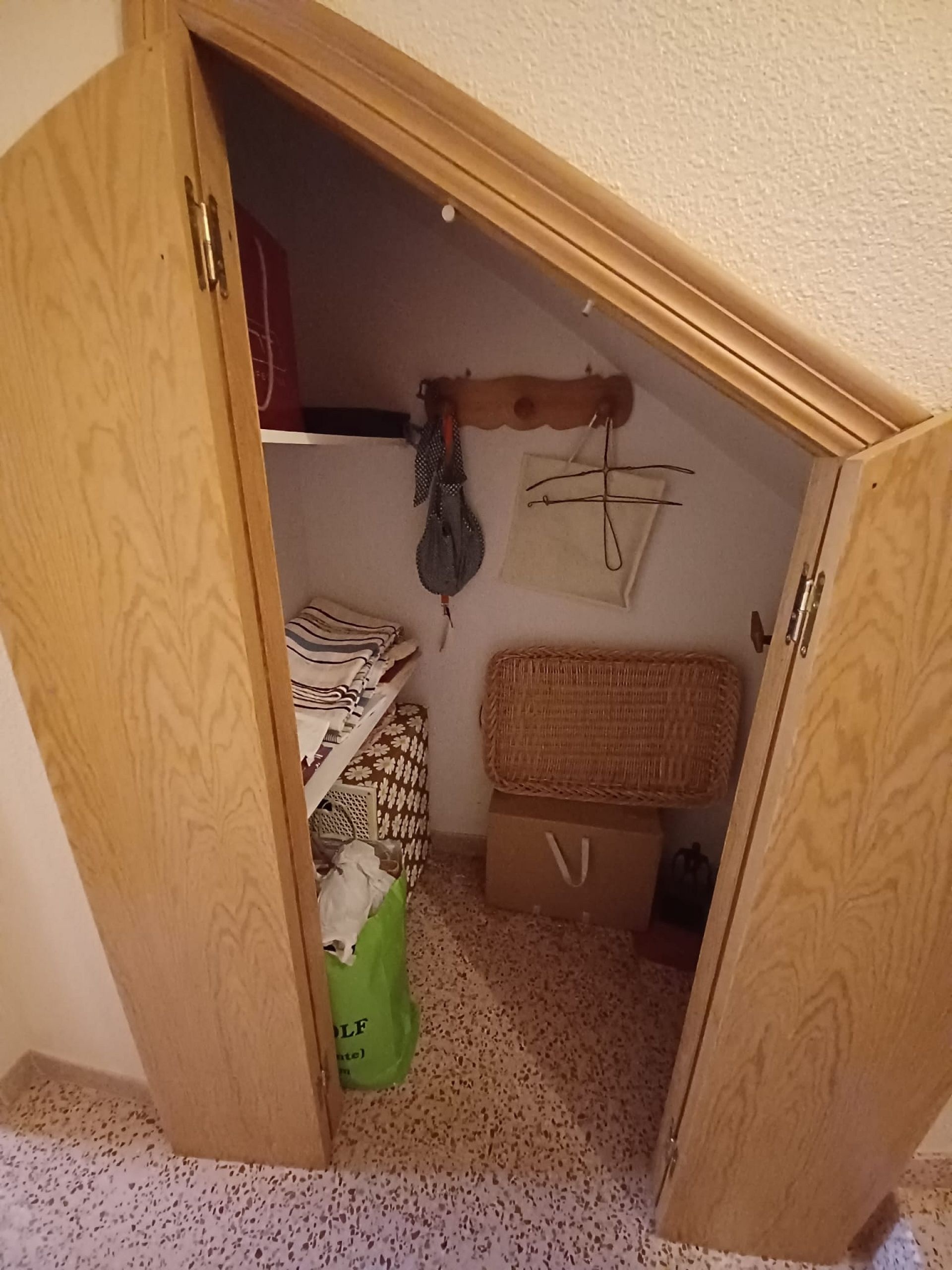 Resale - 3 Bedroom 2 Bathroom Townhouse in Pinoso -  - Alicante