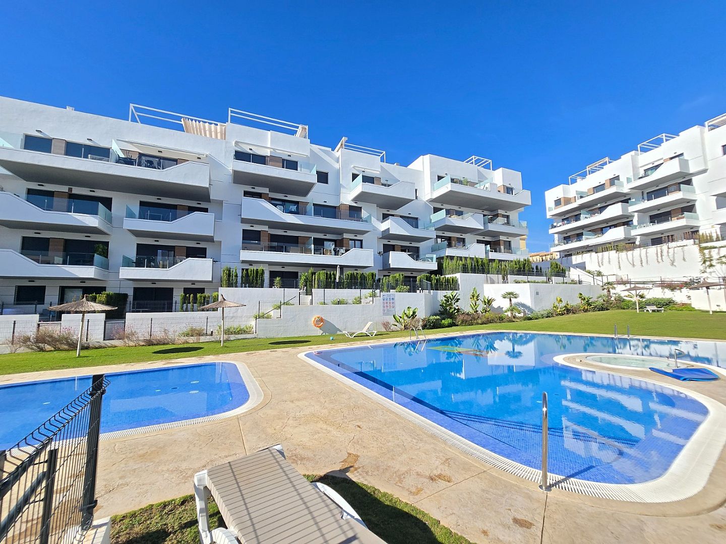 2 Bedroom 2 Bathroom Apartment in Orihuela Costa