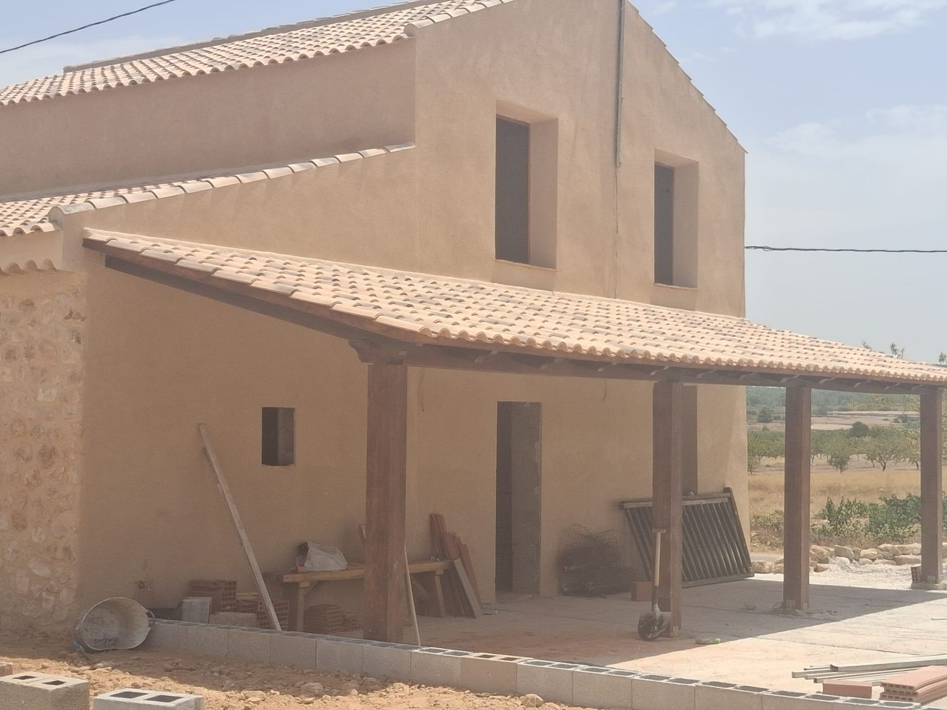 Resale - 4 Bedroom 2 Bathroom Country house in Pinoso -  - Alicante