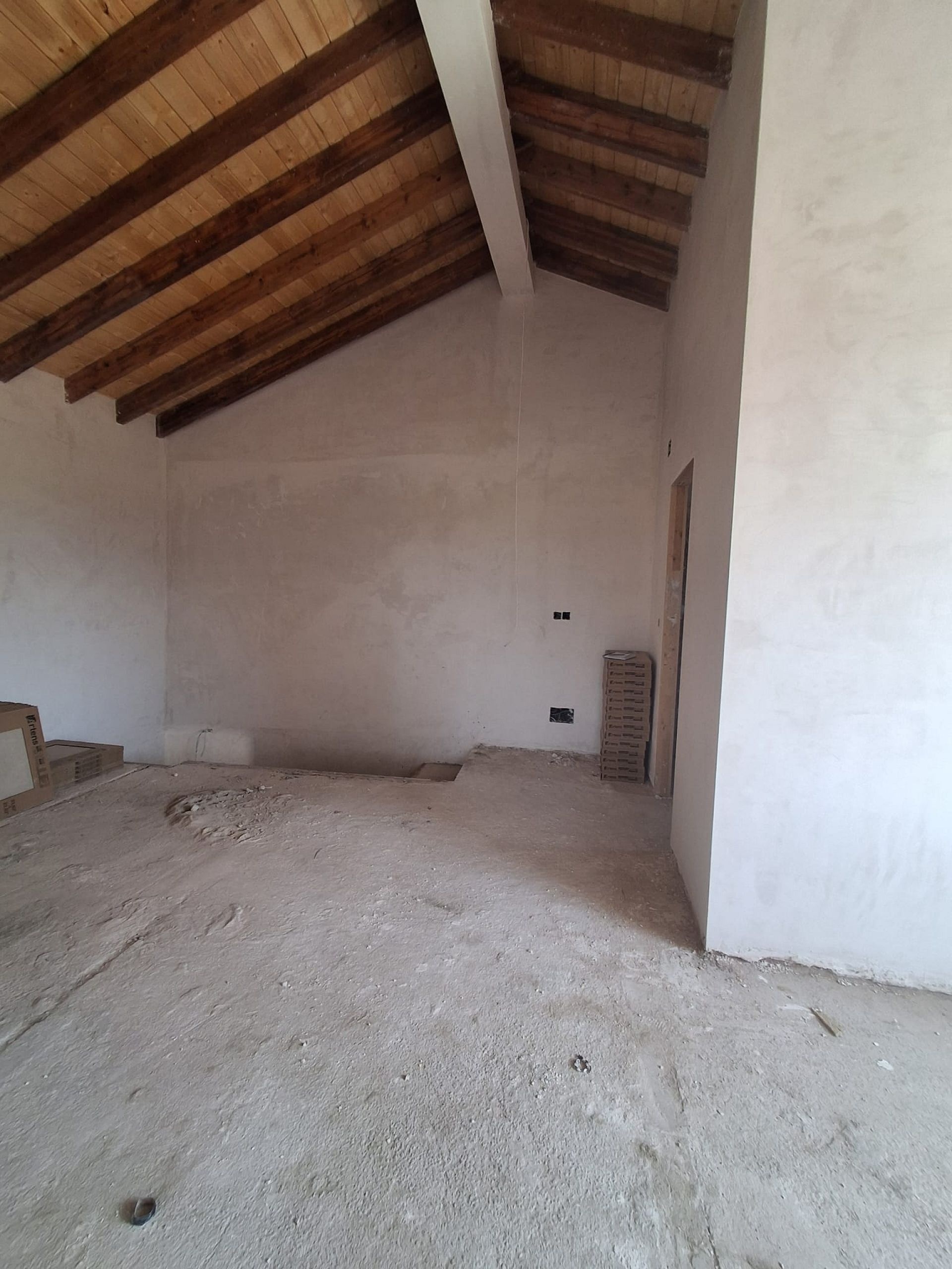 Resale - 4 Bedroom 2 Bathroom Country house in Pinoso -  - Alicante