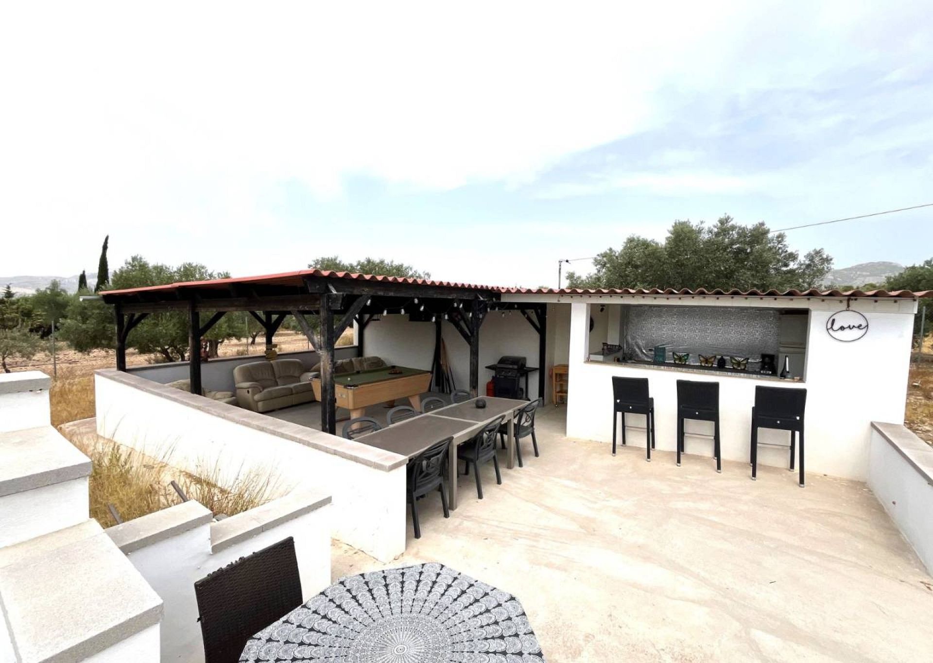 Resale - 3 Bedroom 2 Bathroom Country house in Sax -  - Alicante