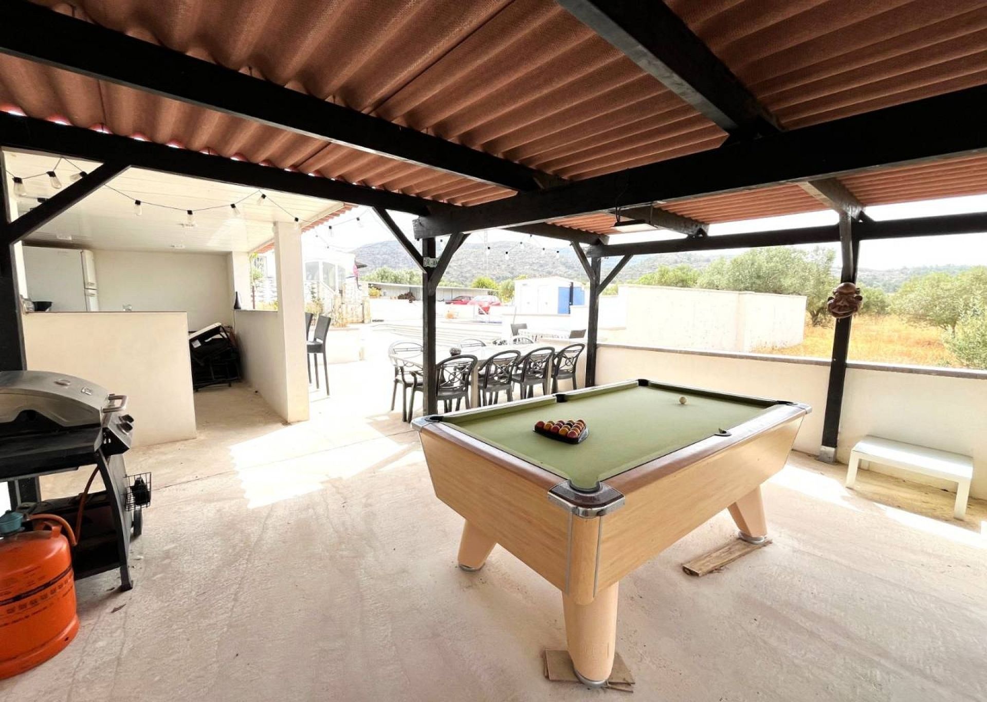 Resale - 3 Bedroom 2 Bathroom Country house in Sax -  - Alicante